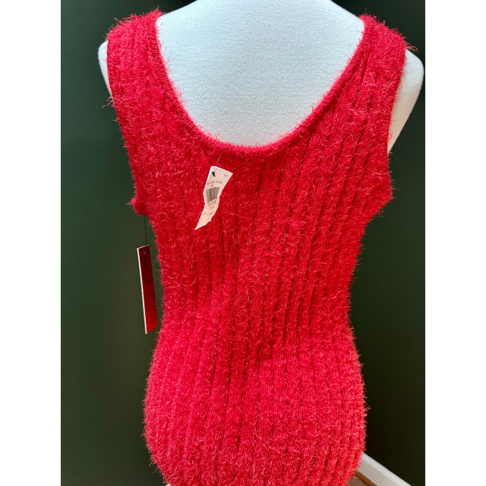 NWT Almost Famous Sleeveless Bodycon Fuzzy V Neck Red Maxi Dress Women’s Size 1X