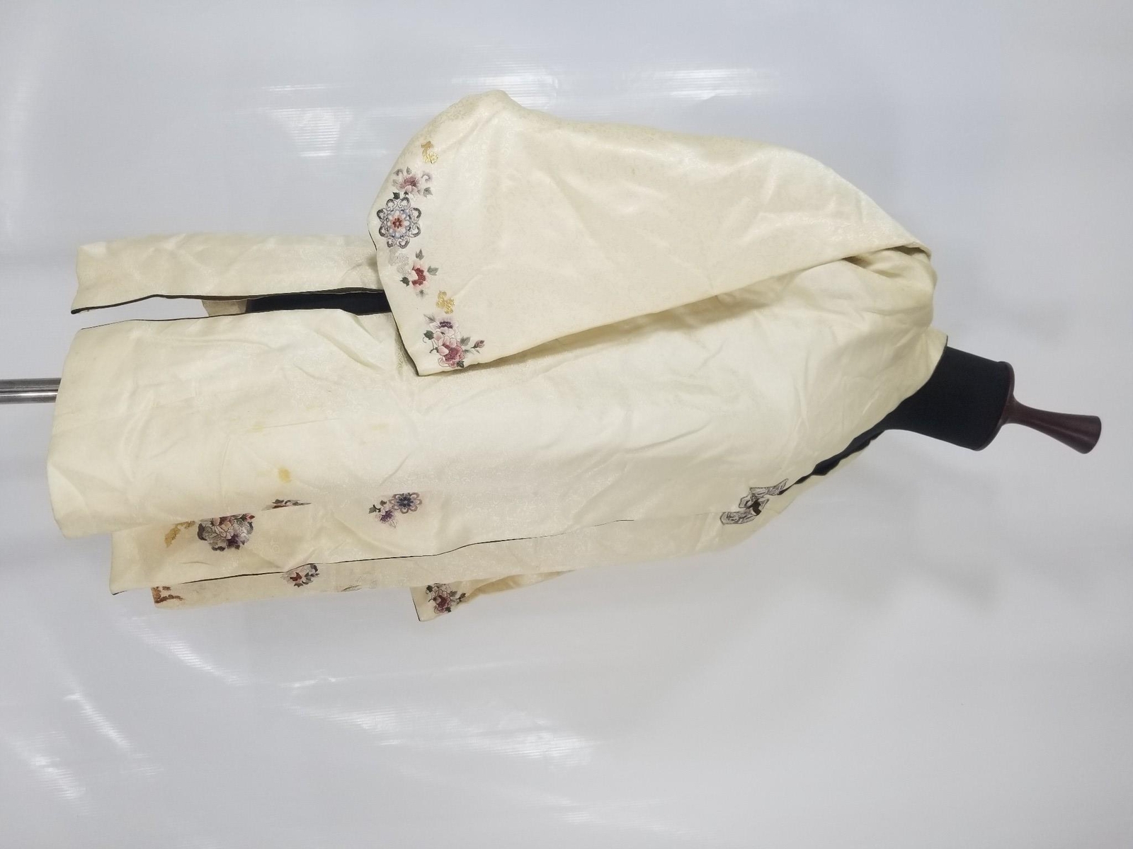 Vintage Traditional Korean Silk Embroidered Hanbok Jacket