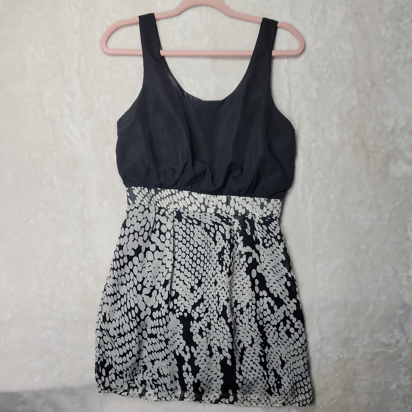 Lira Medium Woman’s Empire Waist Sleeveless Mini Dress Black and White