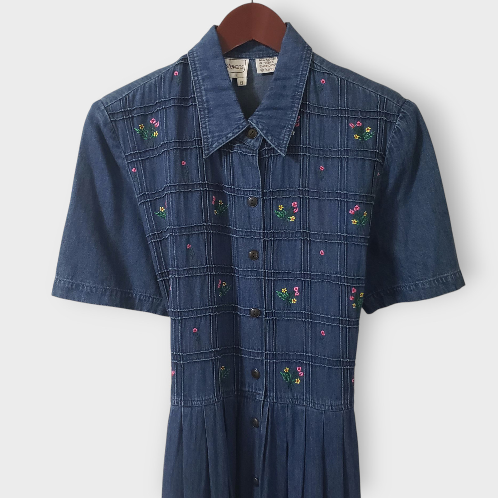 Karin Stevens Denim Button Front Midi Dress Floral Embroidered Sz 12 Cottage