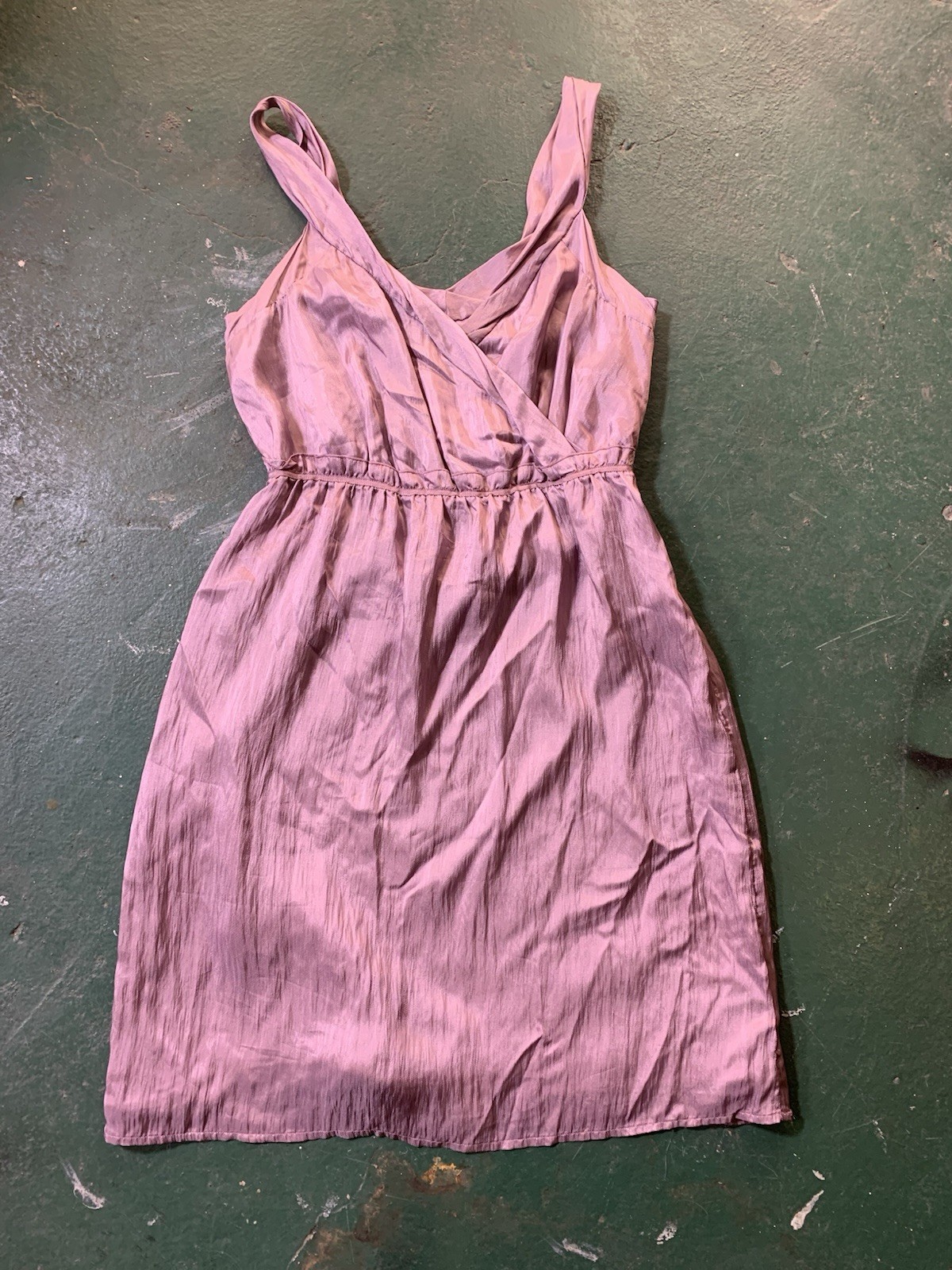 NWT BR Monogram Purple Satin V-Neck Sleeveless Twist Sheath Knee Dress Size 4