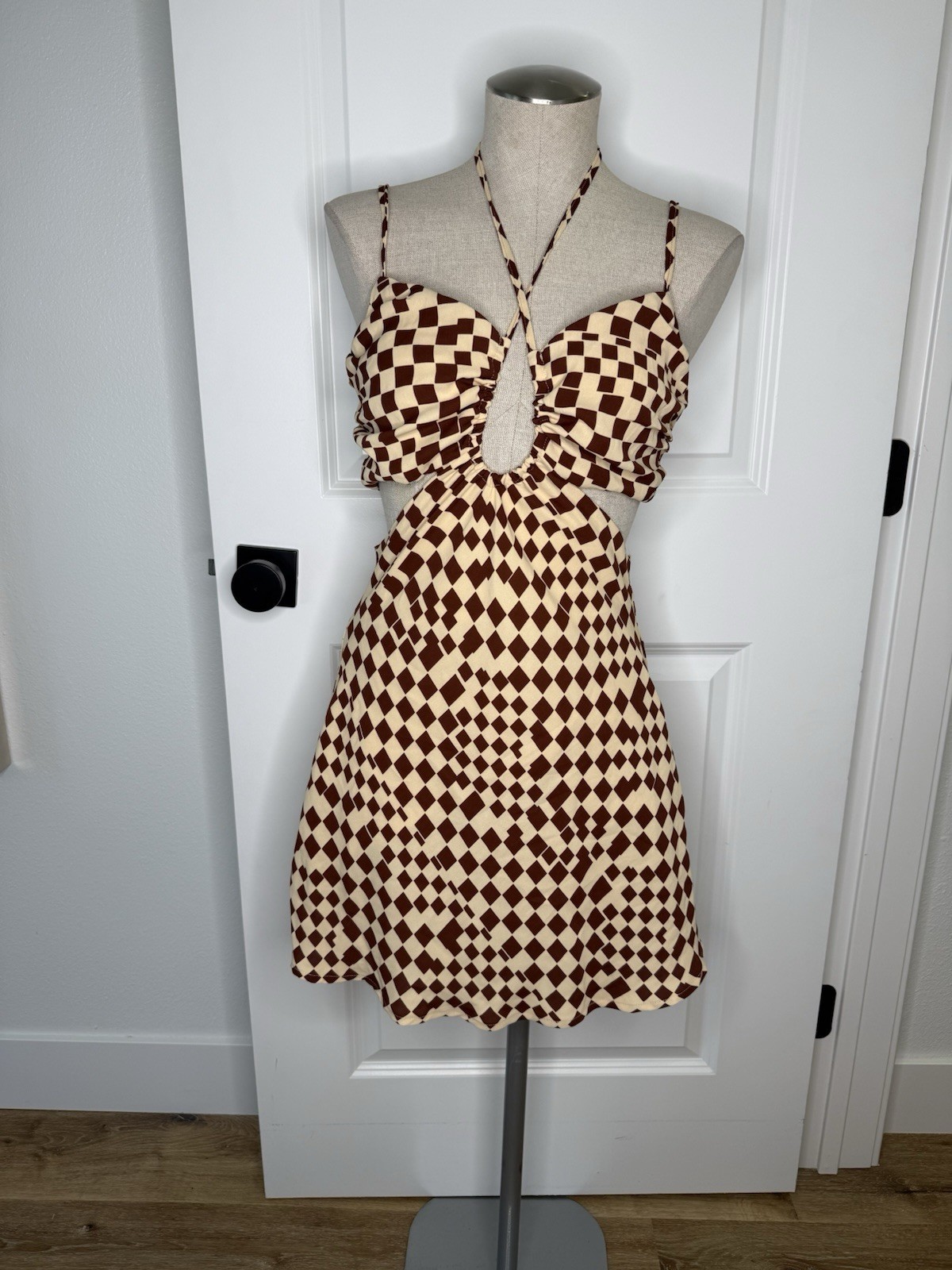 Le Lis NWT Brown And Beige Check Mini Dress With Cutouts Size Medium