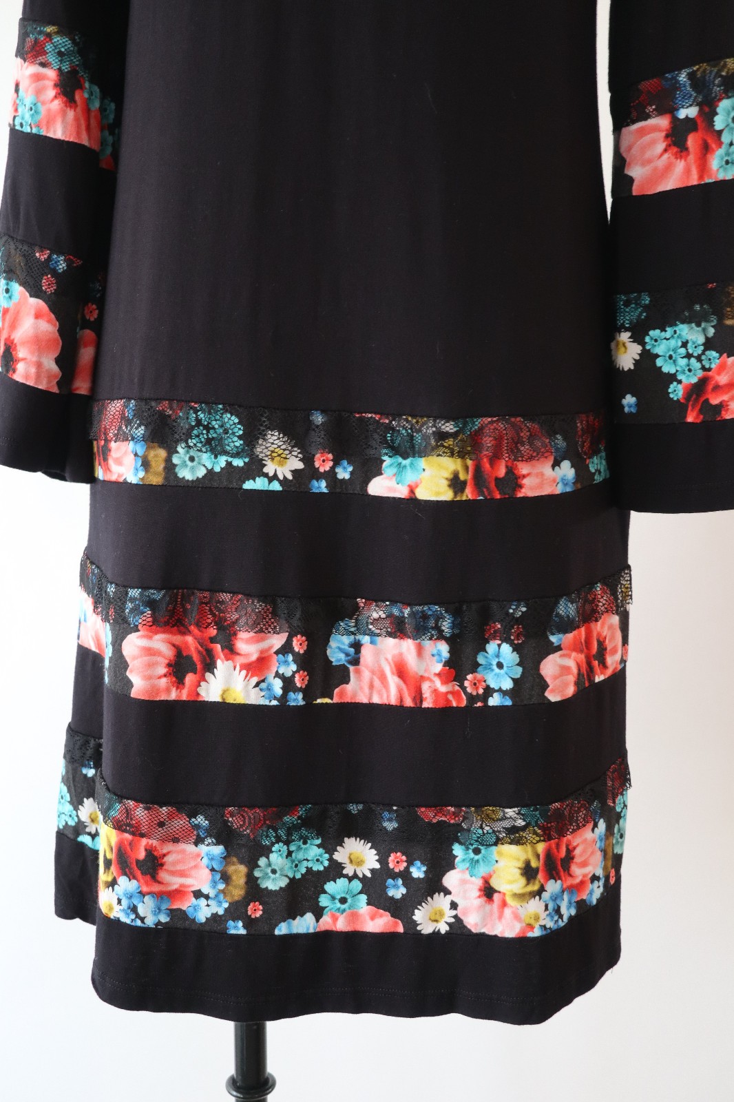 Desigual Black Jersey Colorful Floral Stripes Lace Ruffles Tshirt Dress Women L