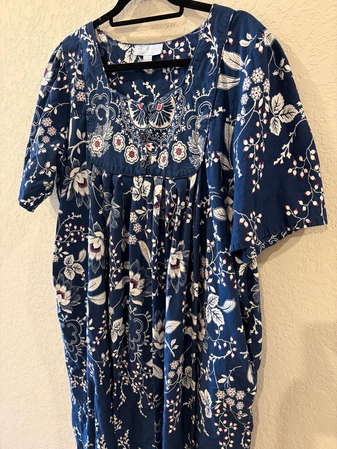 Only Necessities Women’s Plus Size Bib-Front Short Sleeve Floral Lounger Dress