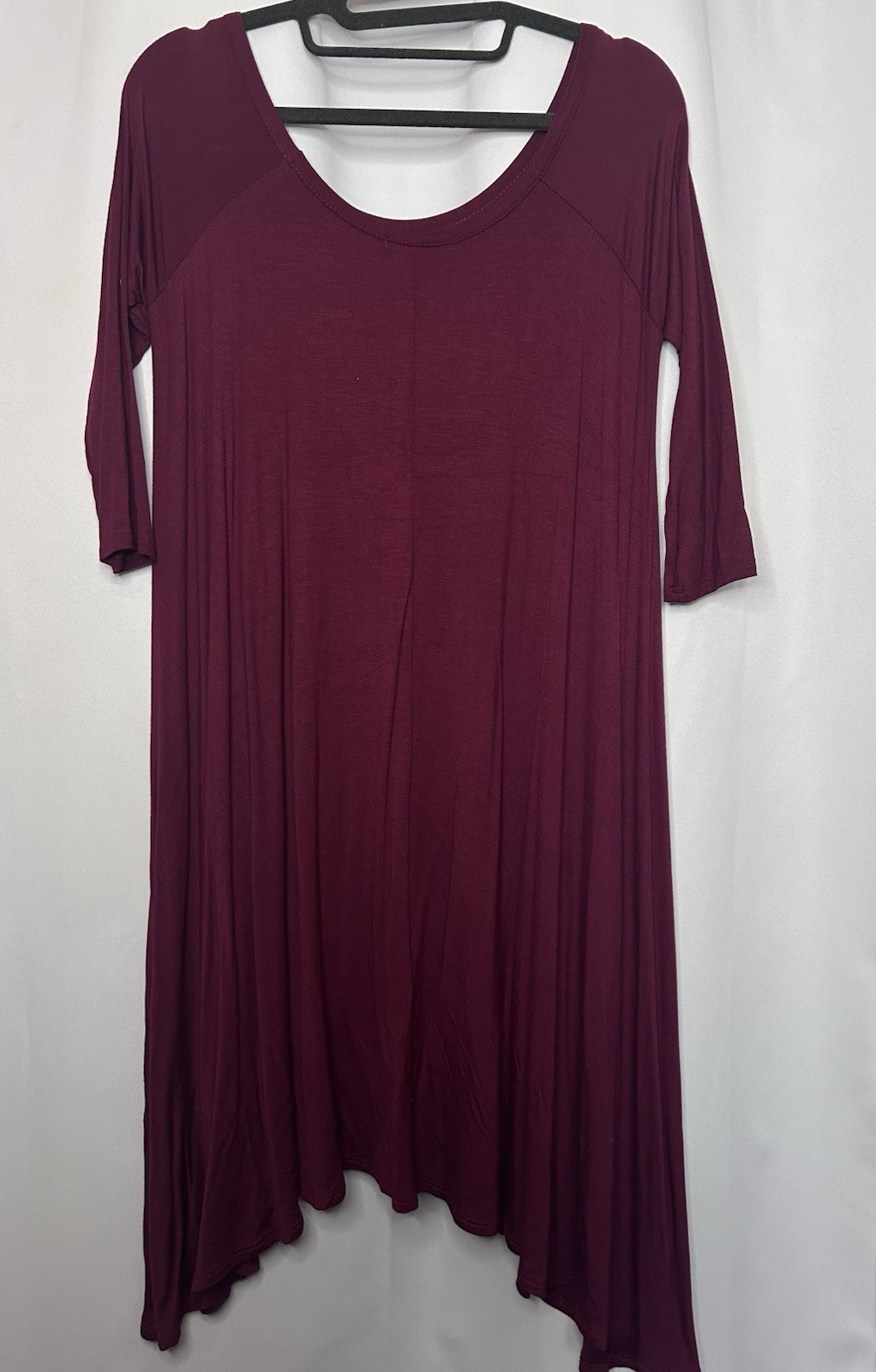 Aiden Y Women’s Small Maroon 3/4 Sleeve Sharkbite Hem Round Neck Dress NWT