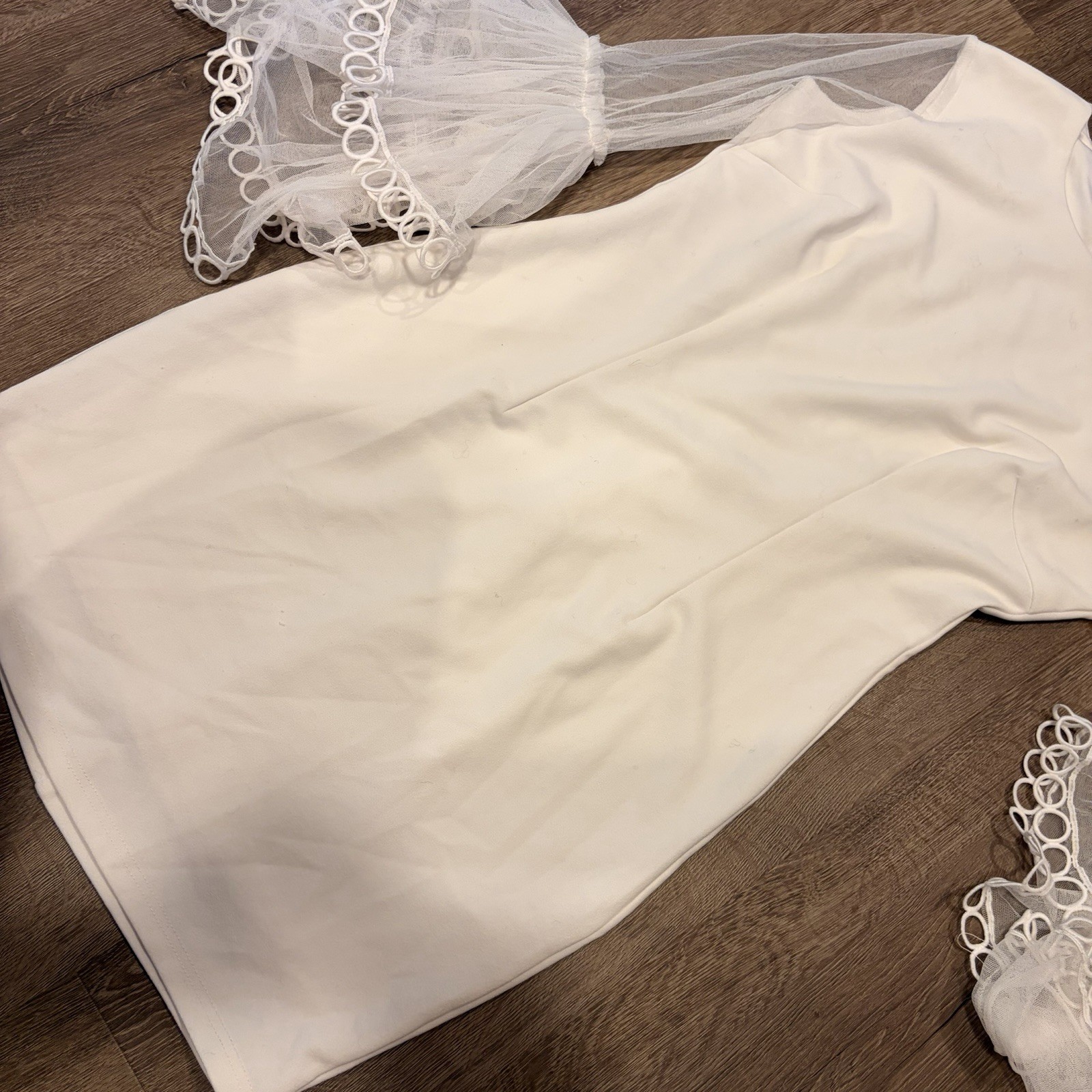 INA Size M White Solid Shift Sheer Tulle Ruffle Bell Sleeve Knee Zip Dress