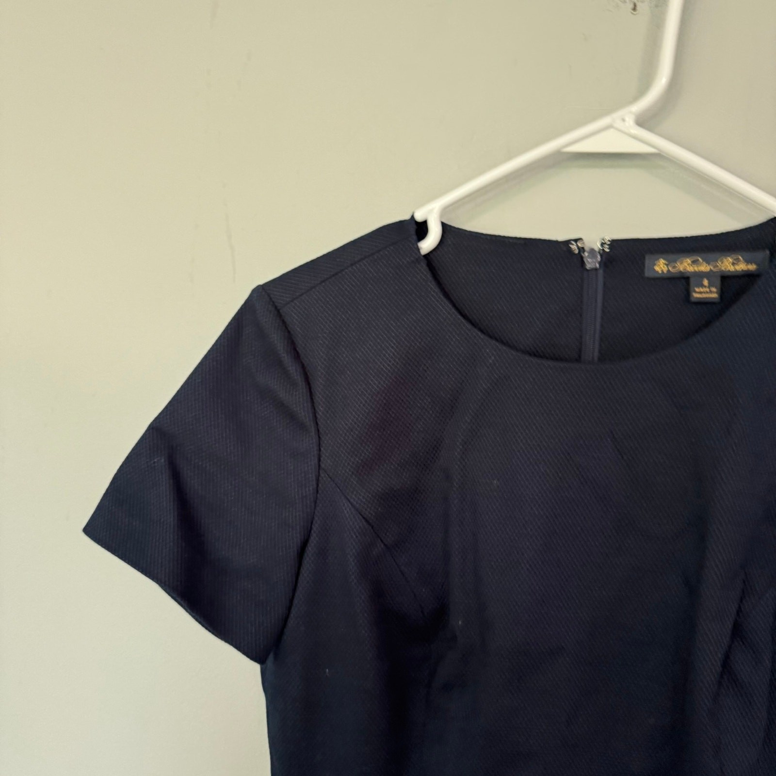 Brooks Brothers Dark Blue Navy Dress Short Sleeves Women’s Size 4 w/ Pockets