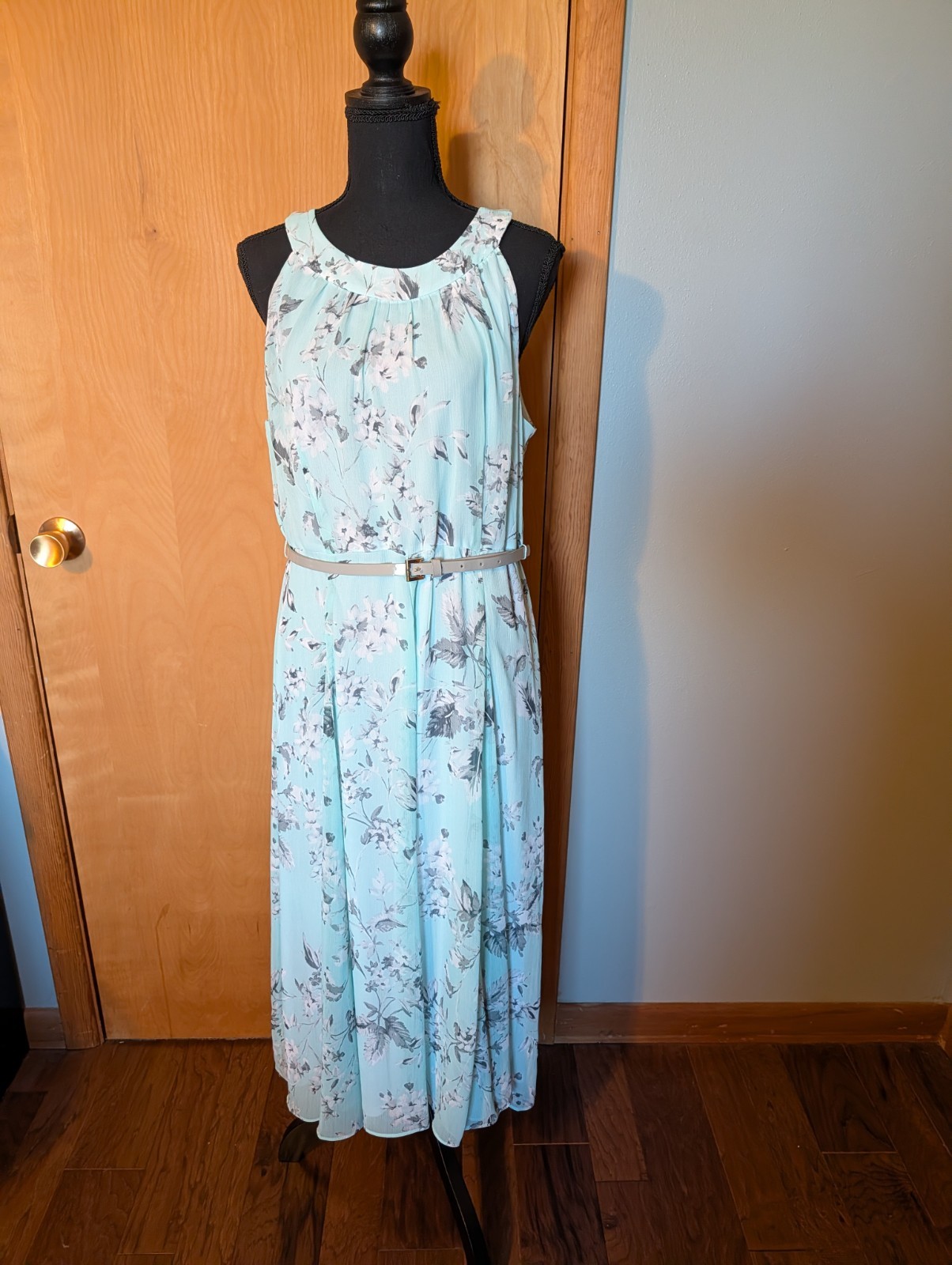 Tommy Hilfiger Size 12 Blue Floral Halter Midi Dress Sleeveless Pleated Belted