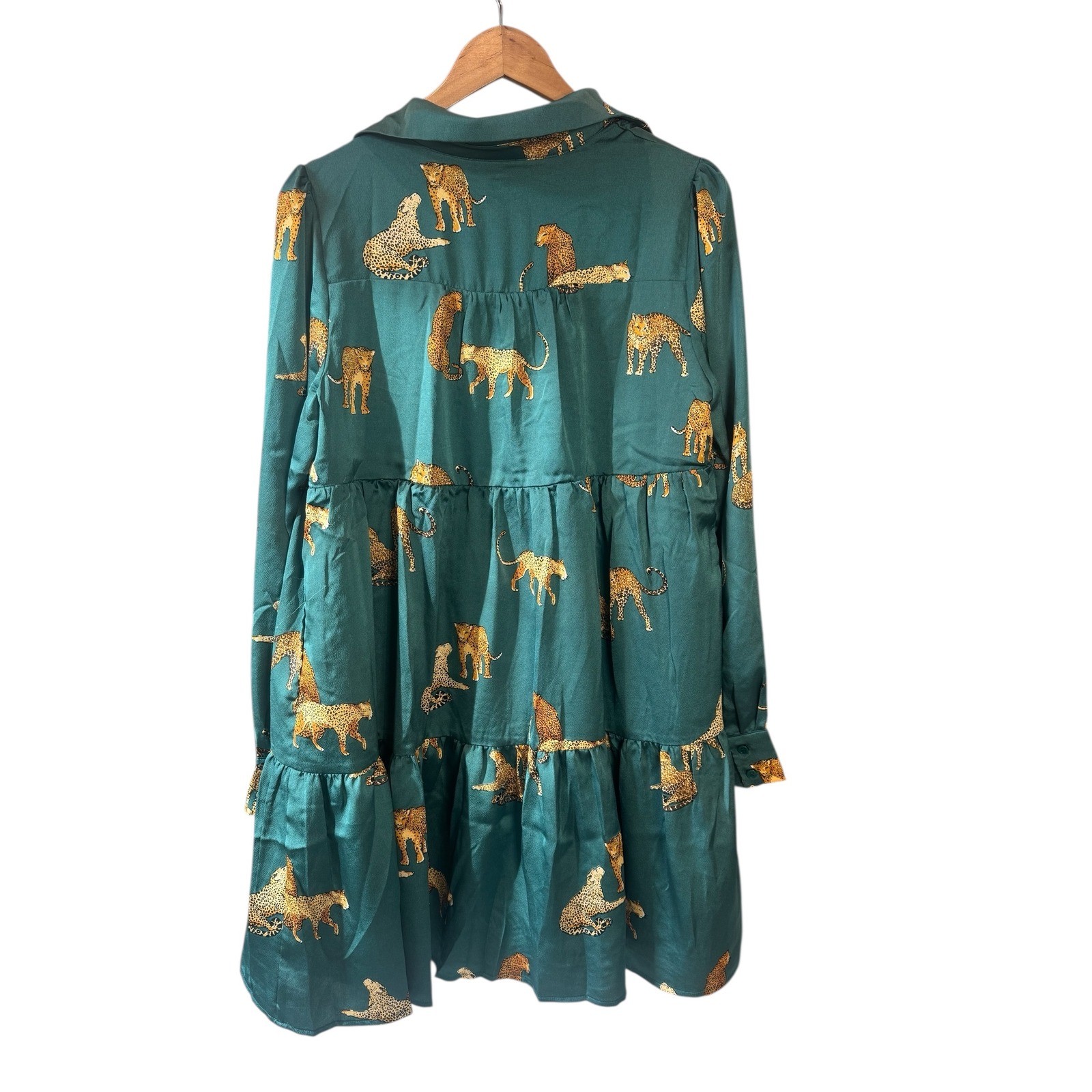 NWT Doe and Rae Green Leopard Print Tiered Shirt Dress Long Sleeve Women’s Large