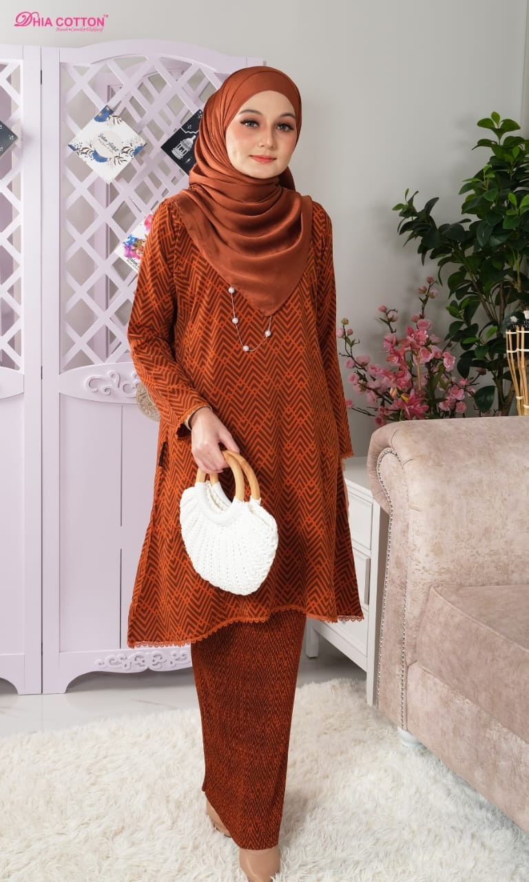 Baju Kurung Cutting Riau Size 2XL Orange Colour Dhia Cotton Minimal Ironing