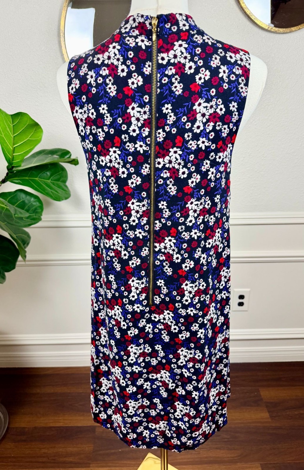 Romantic Feminine Kensie Floral Sheath Dress | Soft Girl | Size M | EUC