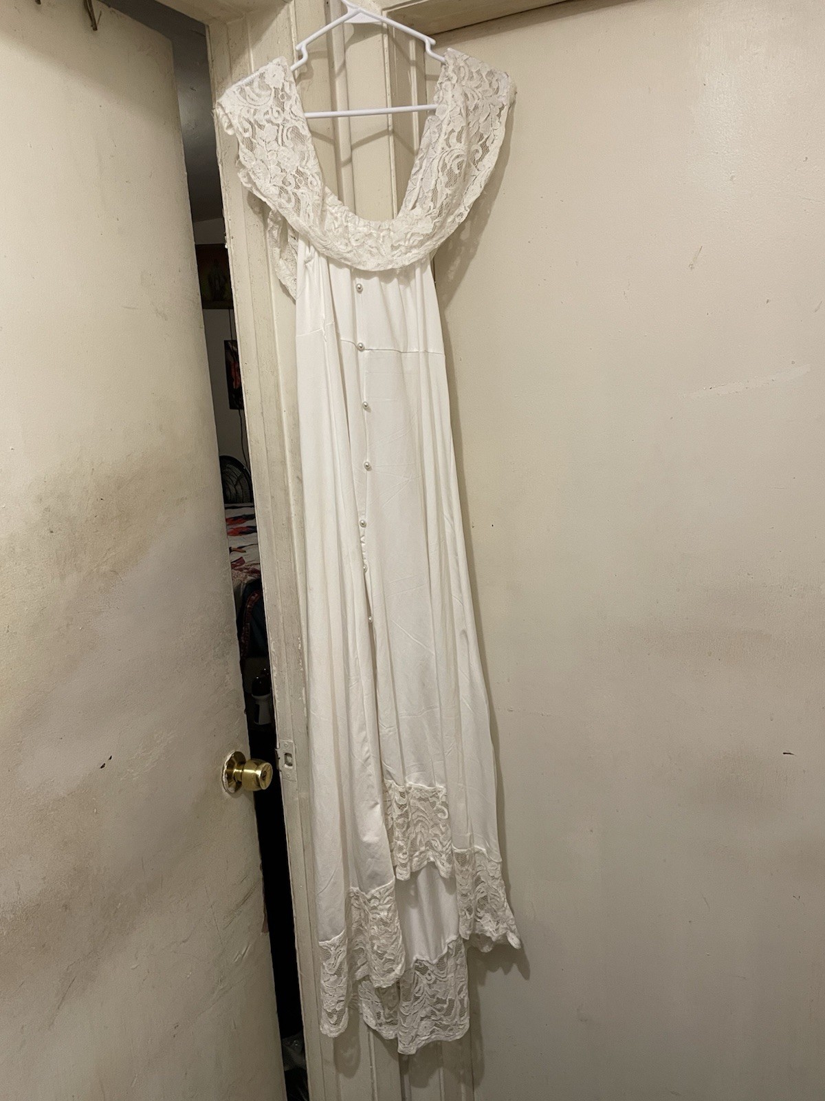 Women’s White Lace Off Shoulder Maxi Dress 2XL Boho Button Front High Low Hem