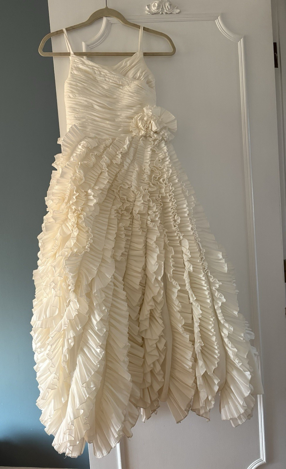 MACIS Ivory Tulle Ruffle Layered Bow Sweetheart Ballgown Dress Size 10