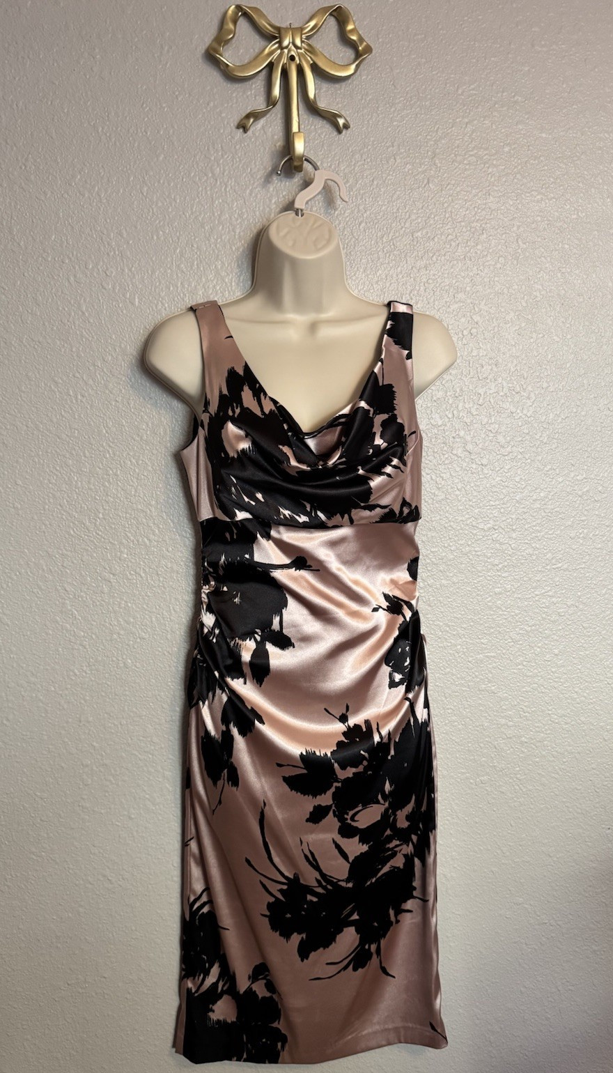 Maggy London Women’s Size 4 Pink Black Floral Satin Sheath Cowl Neck Dress