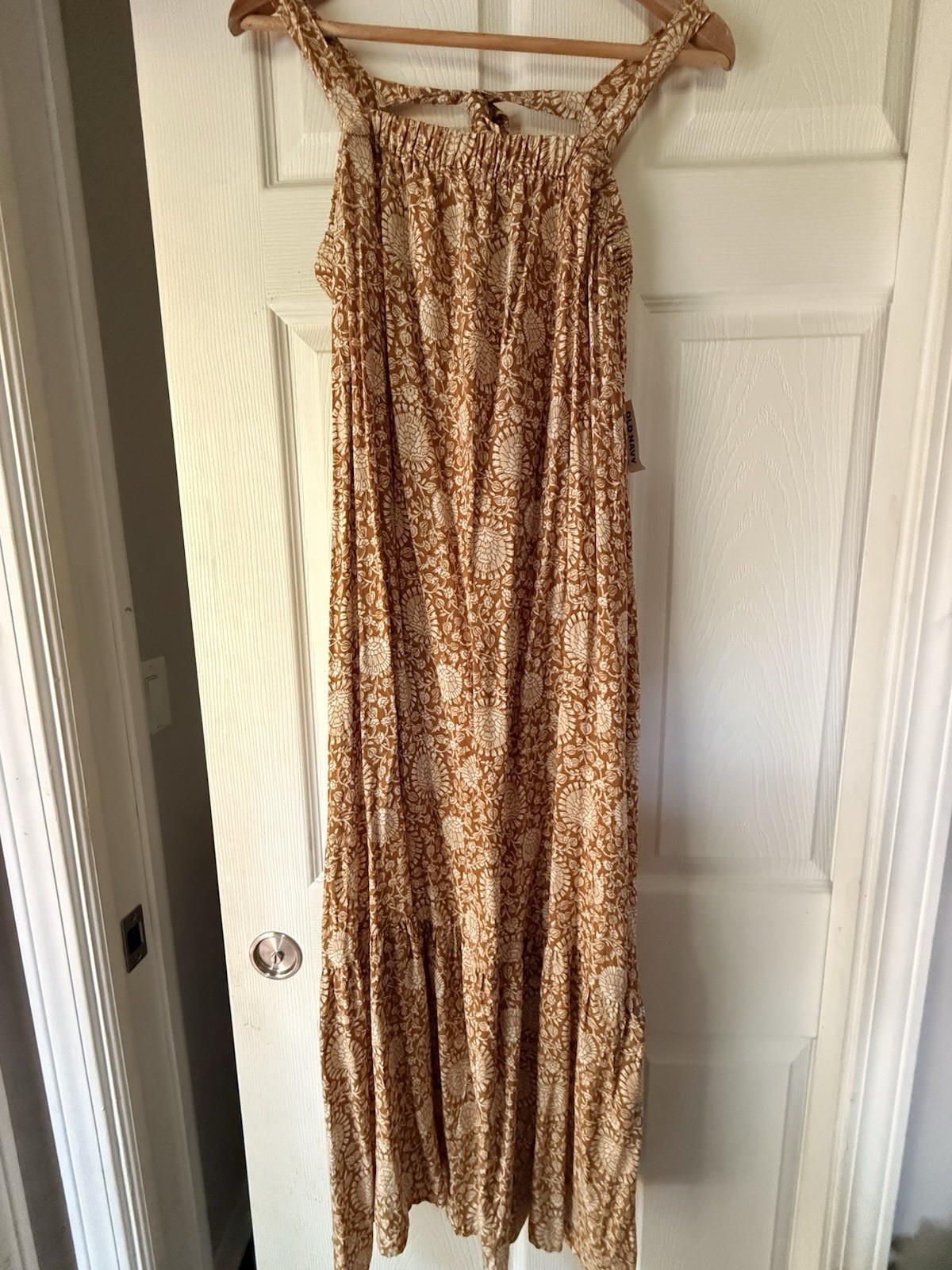 Old Navy Women’s Medium dress lot. NWT. Sale