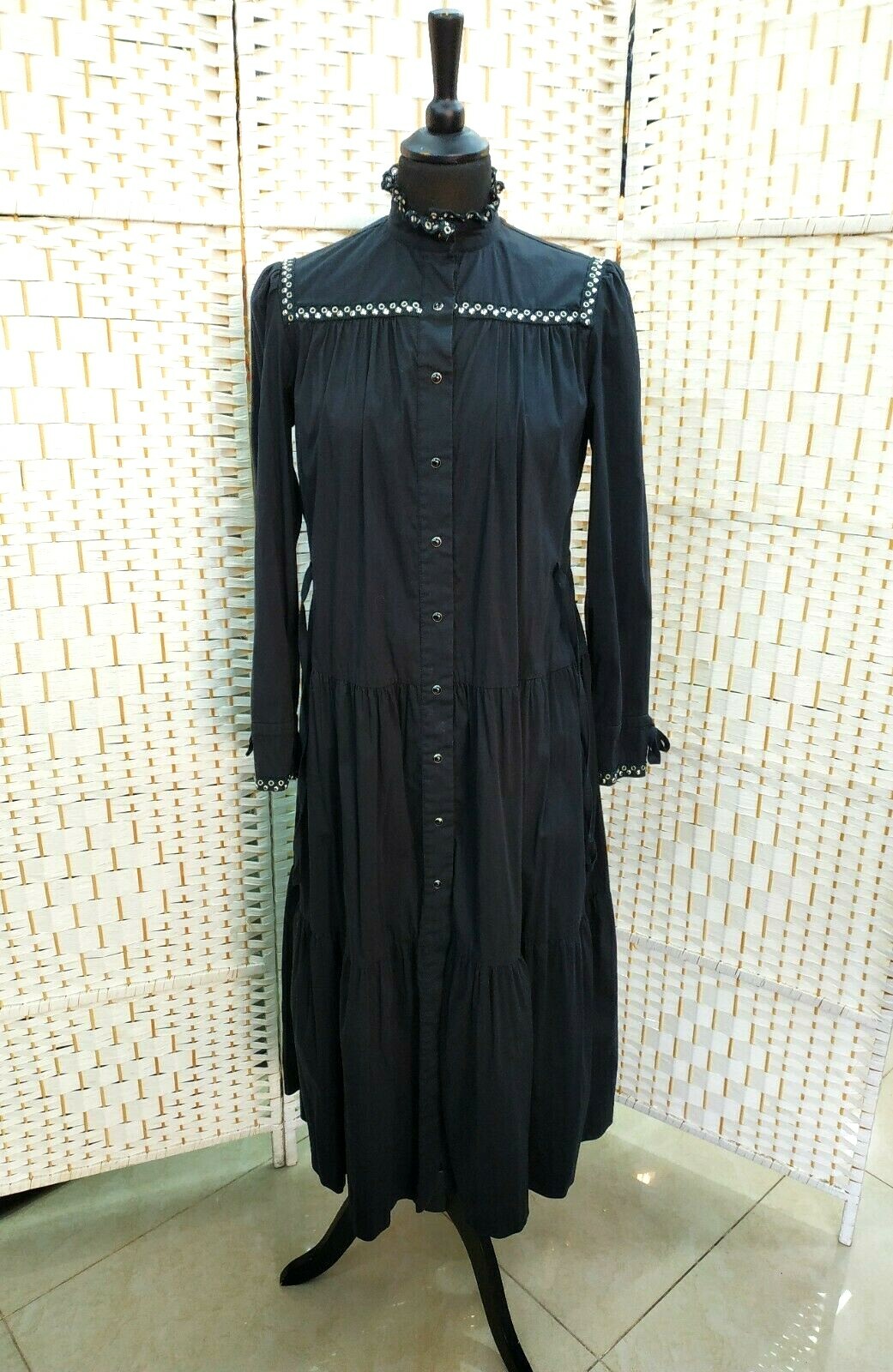 SABINA MUSAYEV WOMENS BLACK BEAUTIFUL DRESS SIZE – M-L – MADE IN ISRAEL.