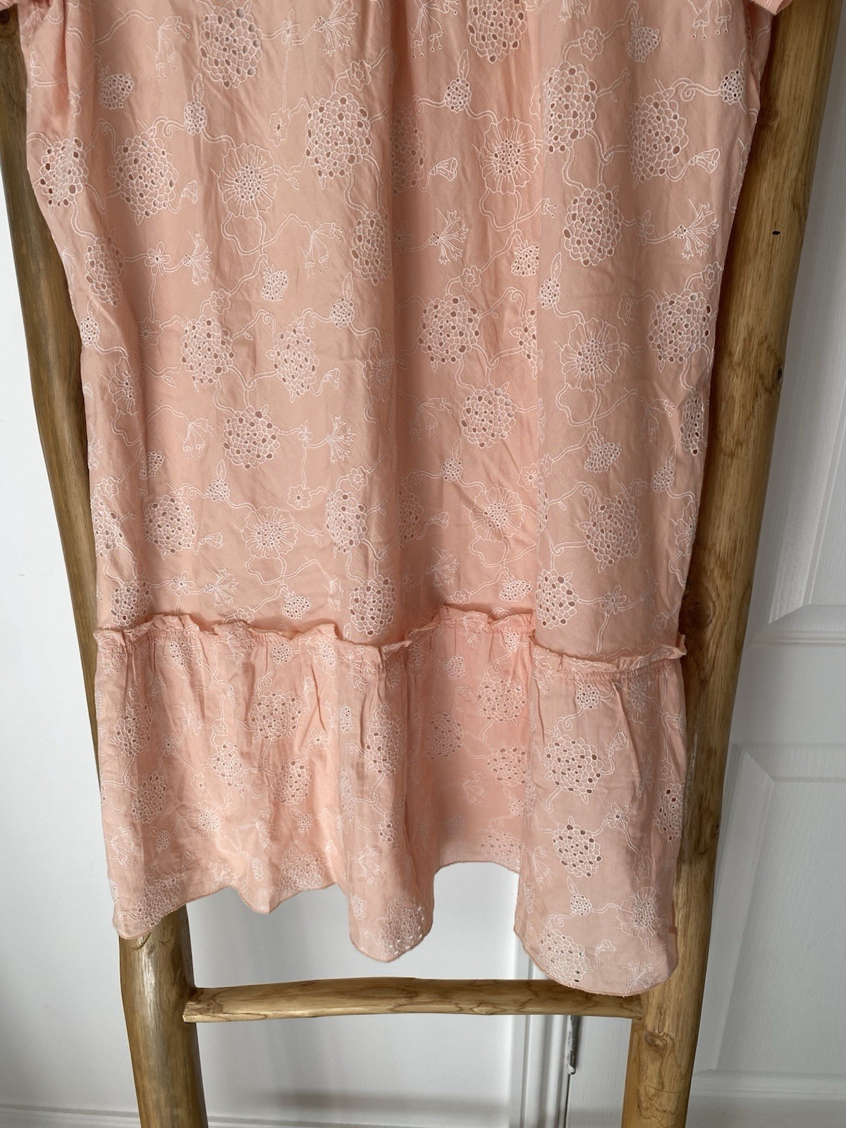 Coach Floral Eyelet Embroidered Mini Dress Womens Sz 12 Peach Ruffle Hemline