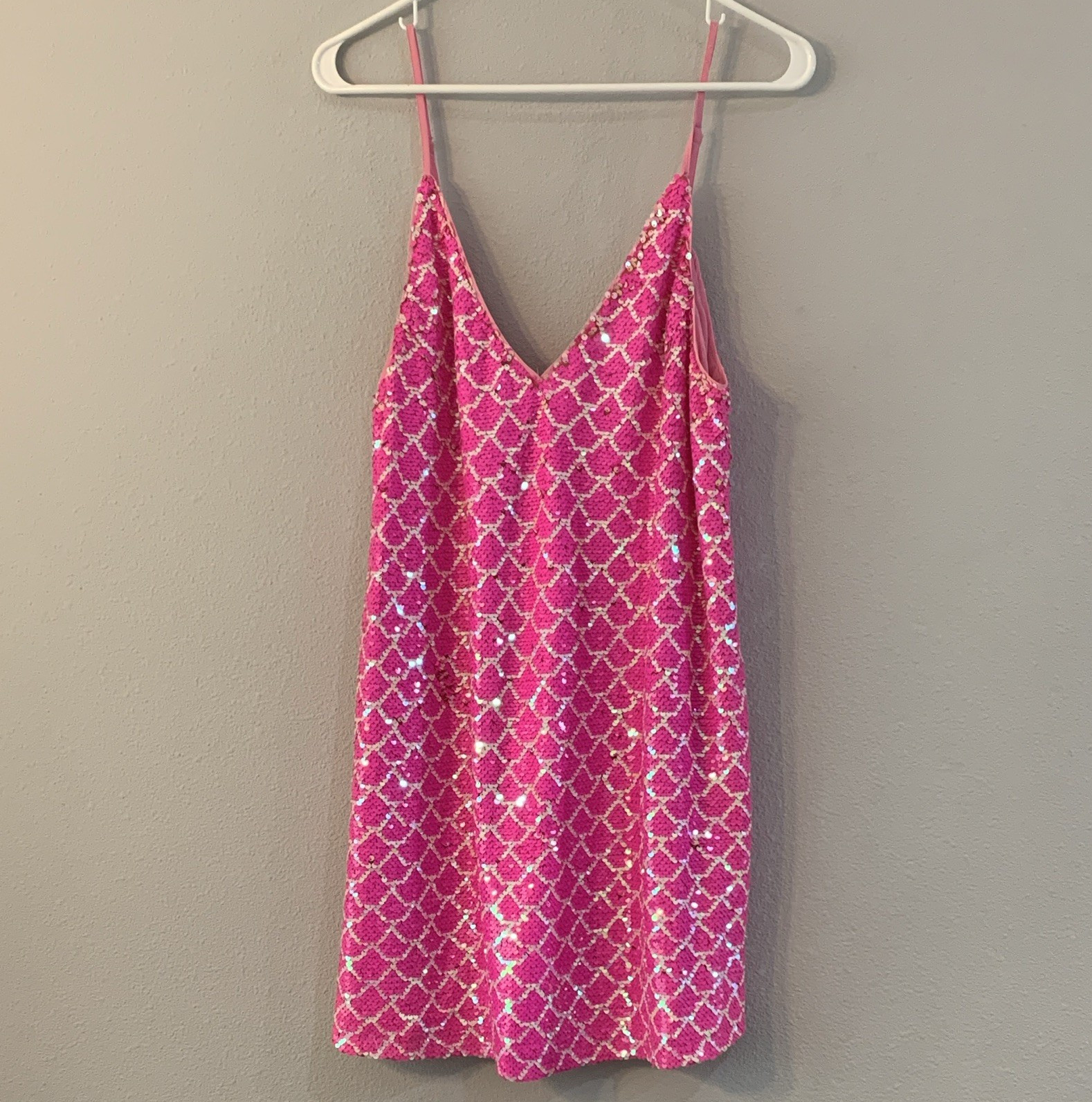 Buddy love Women’s Cleo Pink Sequin V-Neck Mini Slip Dress Adjustable M