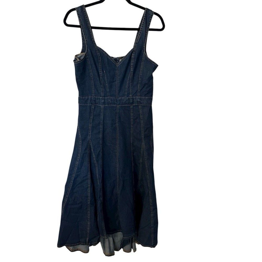 Tractr Women’s V-Neck Tank Dark Wash Denim Zip Up Back Hi/Lo Dress Sz M NWT