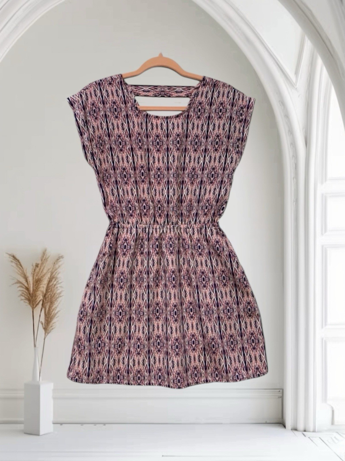 Pink Republic Cut Out Back Mini Dress Juniors Small Lightweight Summer Chic