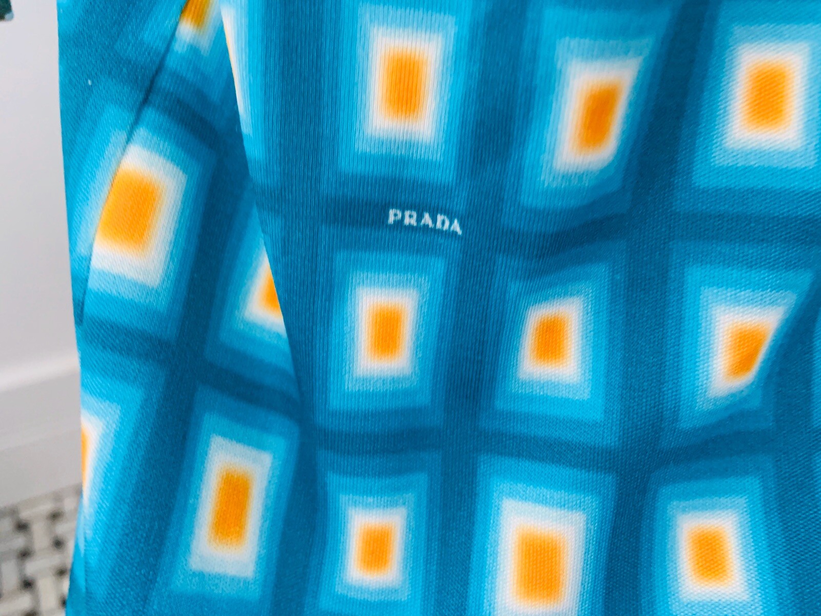 PRADA TURQUOISE YELLOW GEOMETRIC SLEEVELESS SILK DRESS LOGO 40/S CHEST 32 INCHES