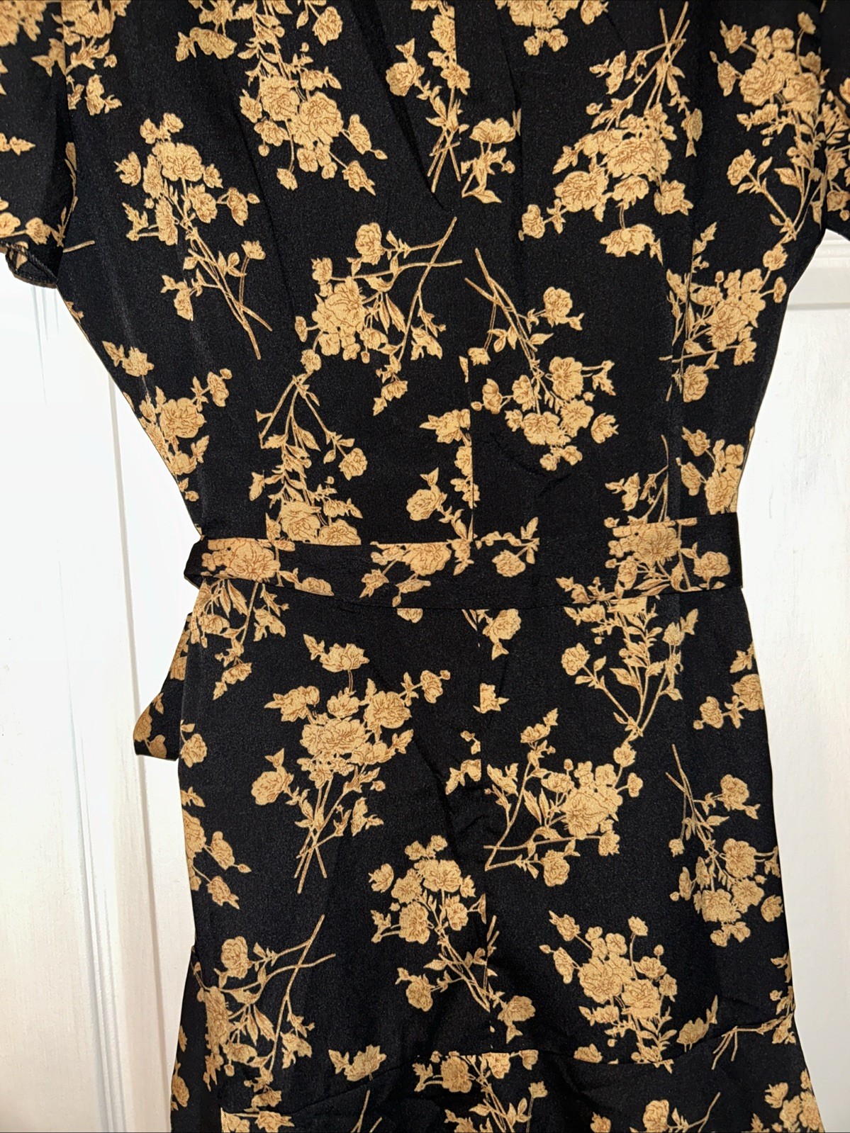 New Front & Bottom Ruffle Fit & Flare Black And Gold Preppy Chic Size M Dress