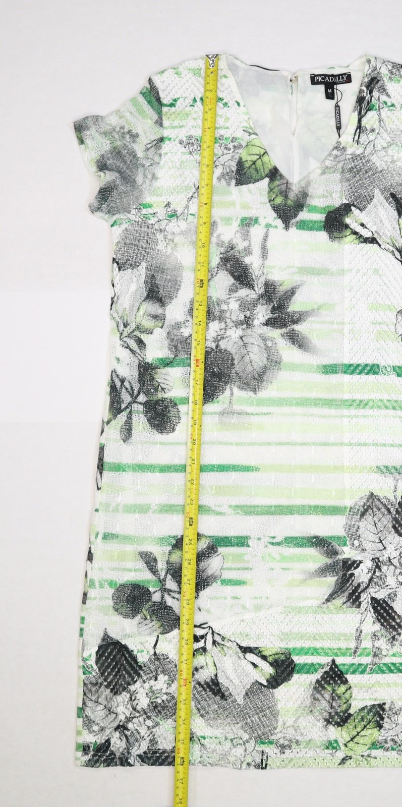Picadilly Dress Womens Medium Avocado Multi Floral V Neck Shift Knee Length