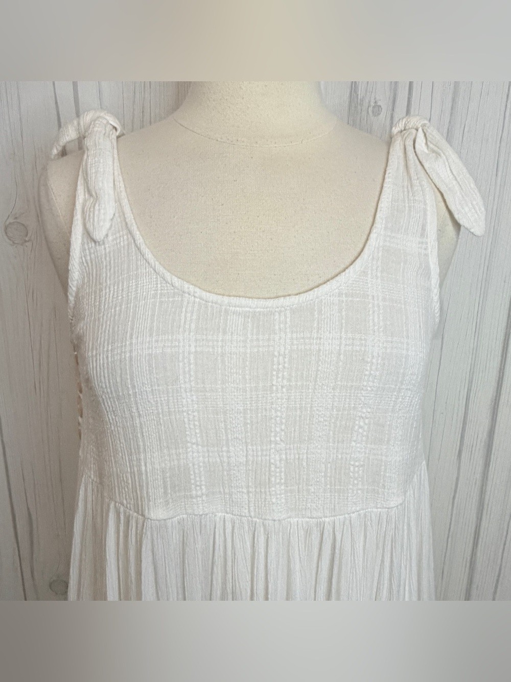 RIP CURL Lightweight Sundress Ties at Shoulders in White, Small