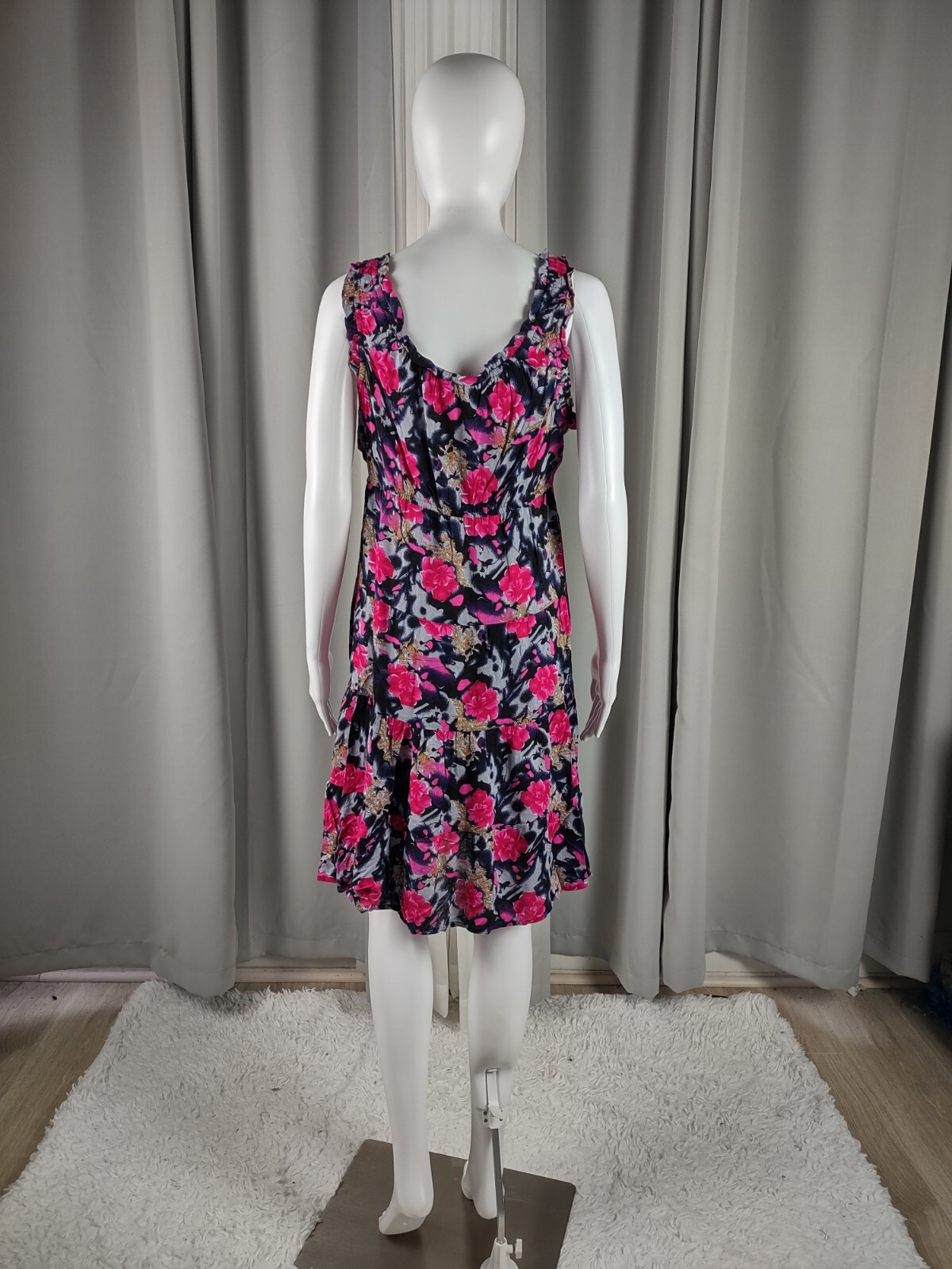 Karin Stevens Women’s Pink, Gray, Black Floral Sleeveless Midi Dress Size 6