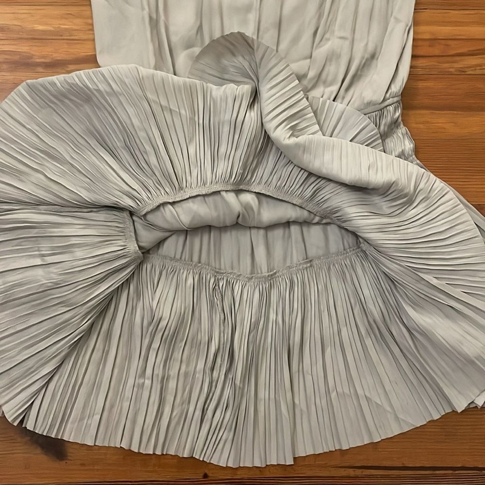 Current Air Gray Split Neck Flutter Sleeve Smocked Dress Womens Medium 1990261-1