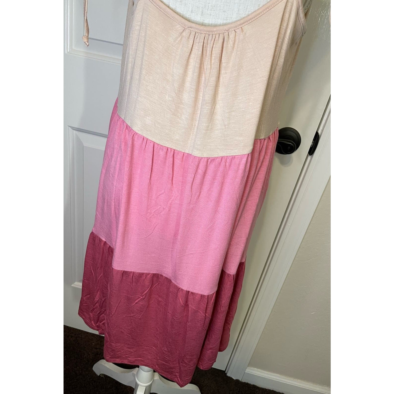 Shop Basic USA Large sun dress tie on shoulders pink