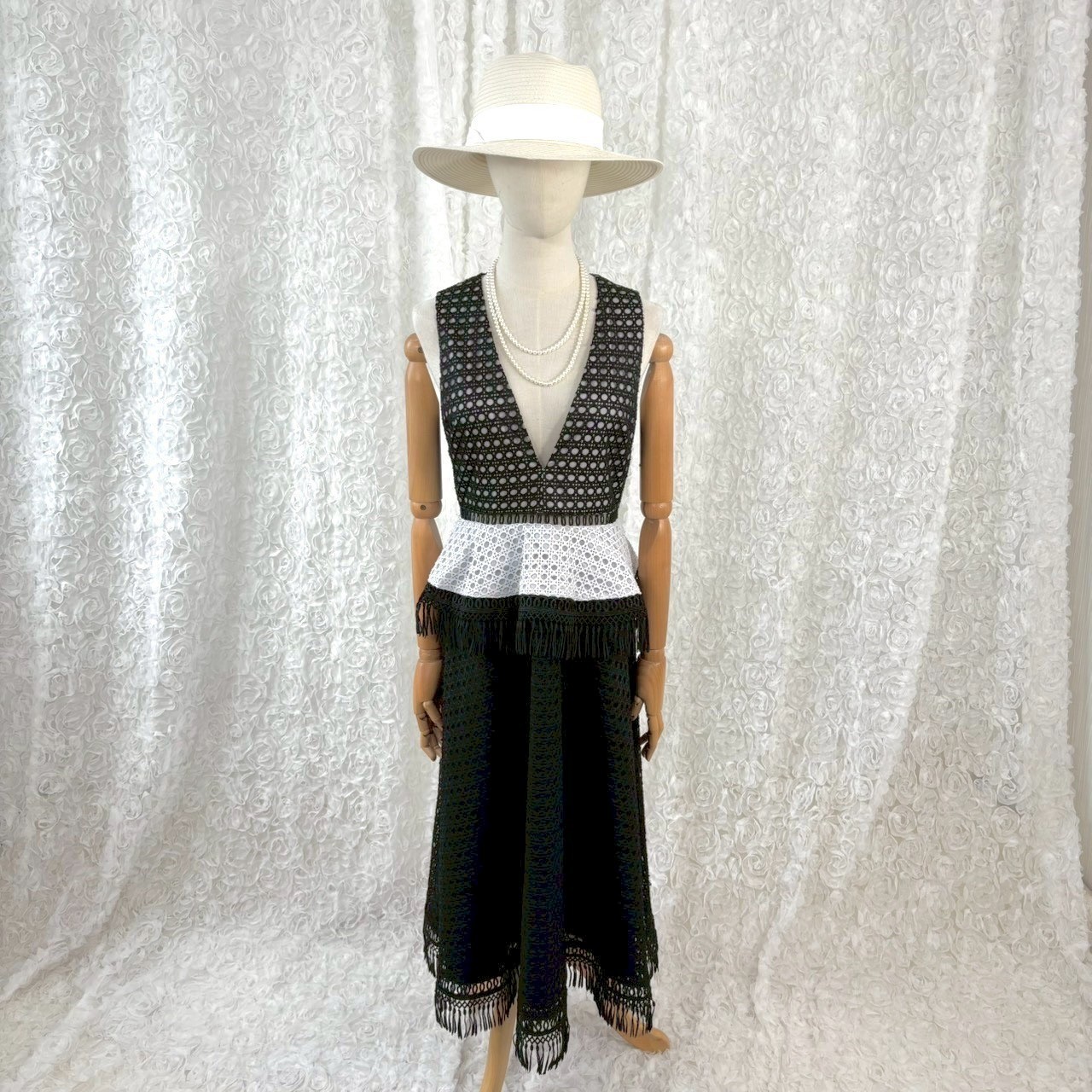 White Closet Black White Lace Fringe Maxi Dress Boho Resort Sleeveless Back Zip