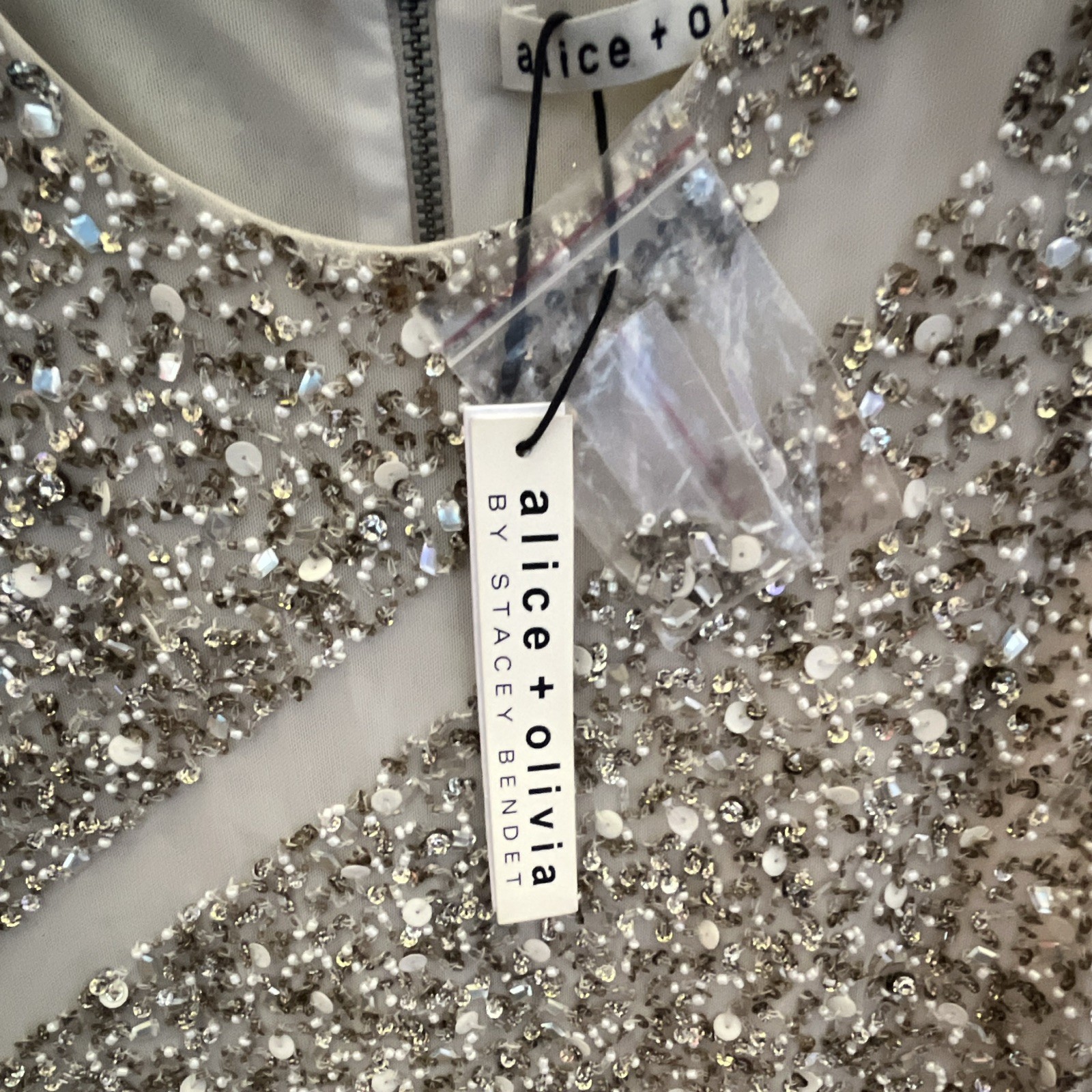 Alice + Olivia Stacey Bendet Silver Sequin Beaded Sheath Dress Sz 2