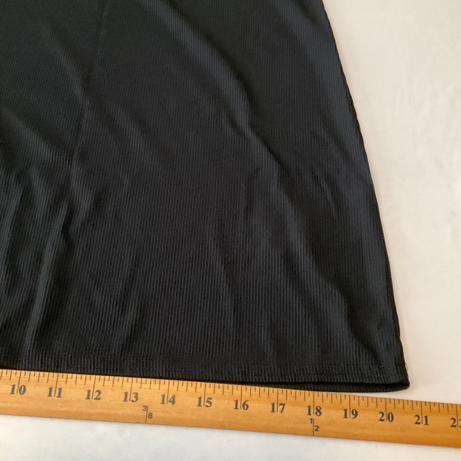 I Saw It First Sleeveless Dress Womens Size 12 Black Ribbed Padded Shoulders