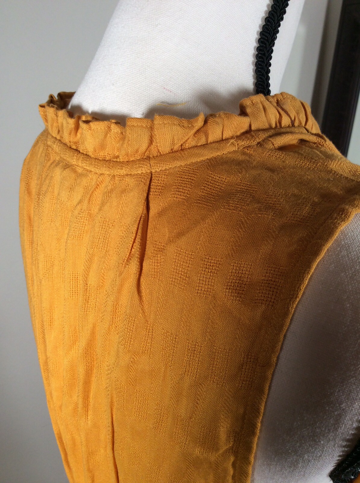 Old Navy DRESS MEDIUM P Waist-defined Ruffled Tie-Neck Gold Hi-Low Midi – NEW