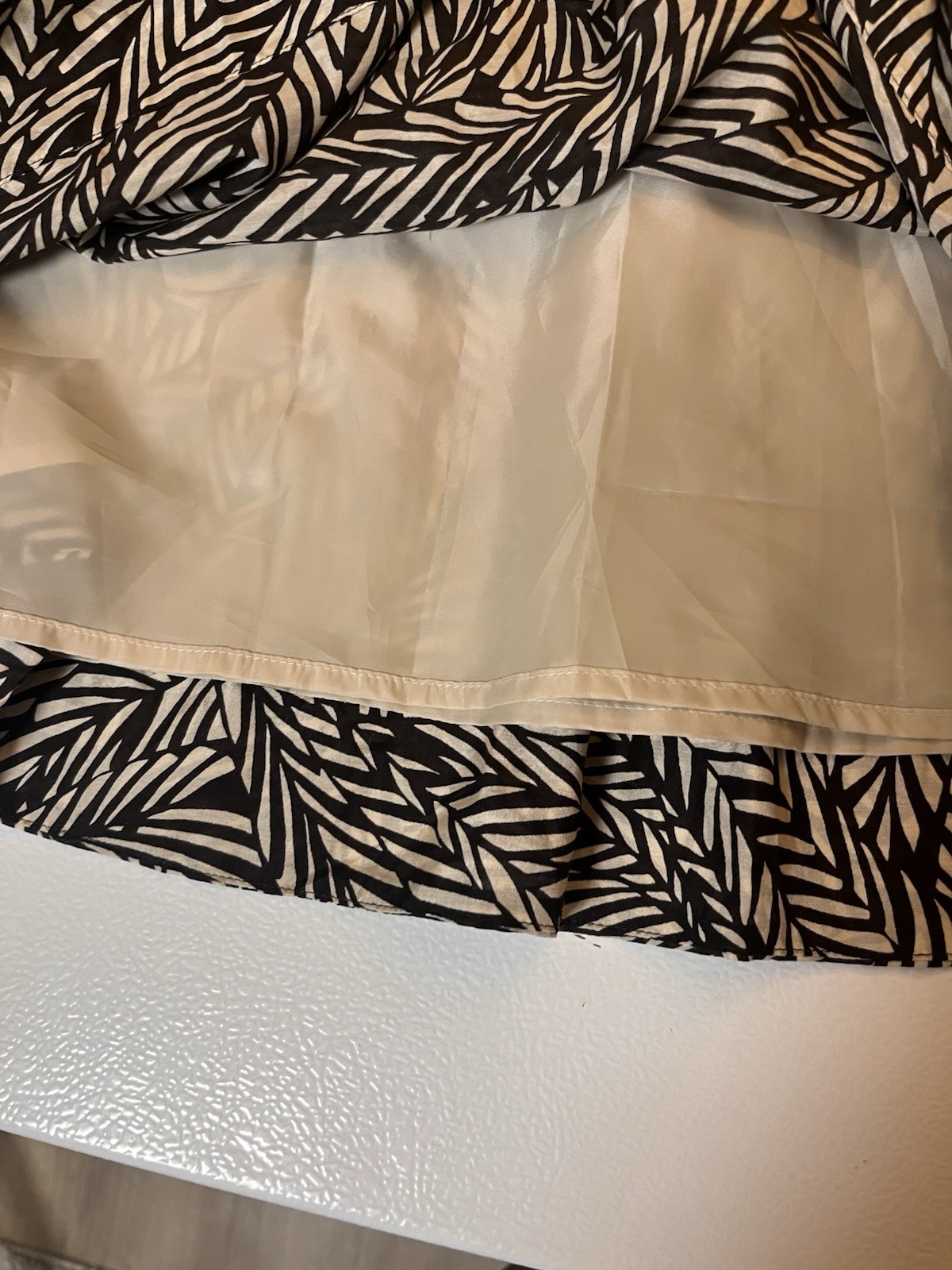 Banana Republic Silk Blend Dress Strapless Knee Length Bold Leaf Print Sz 8