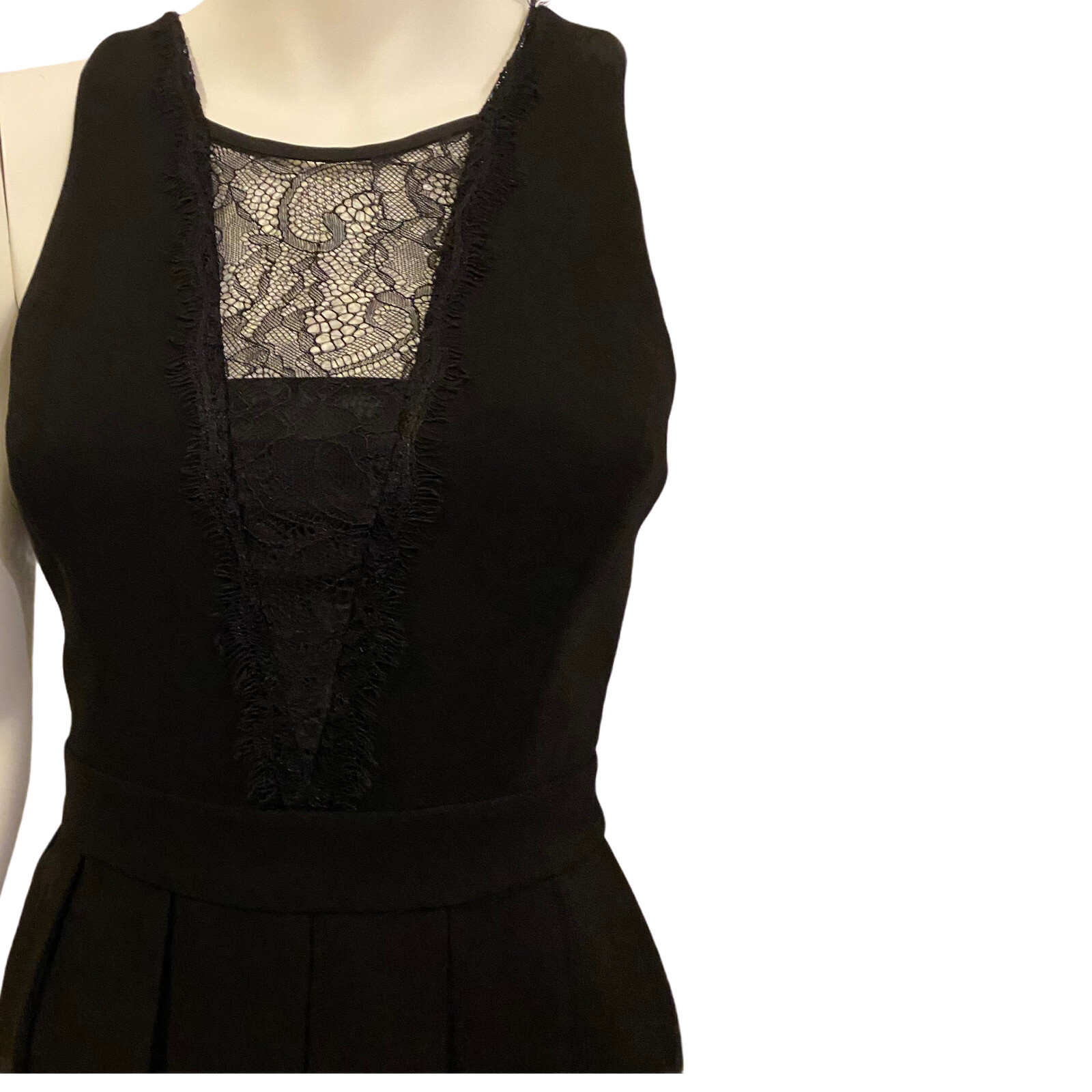 BCBGeneration Women’s Black Lace Inset Deep V Neck A Line Mini Dress Size 4