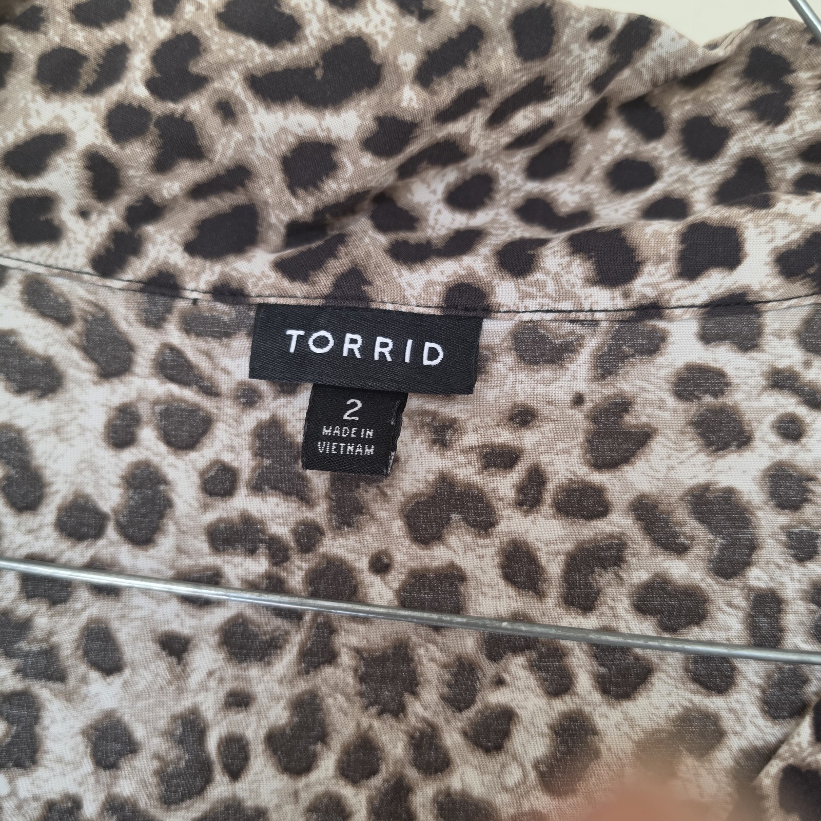 Torrid Blouse Size 2 Leopard Print Fresh Look