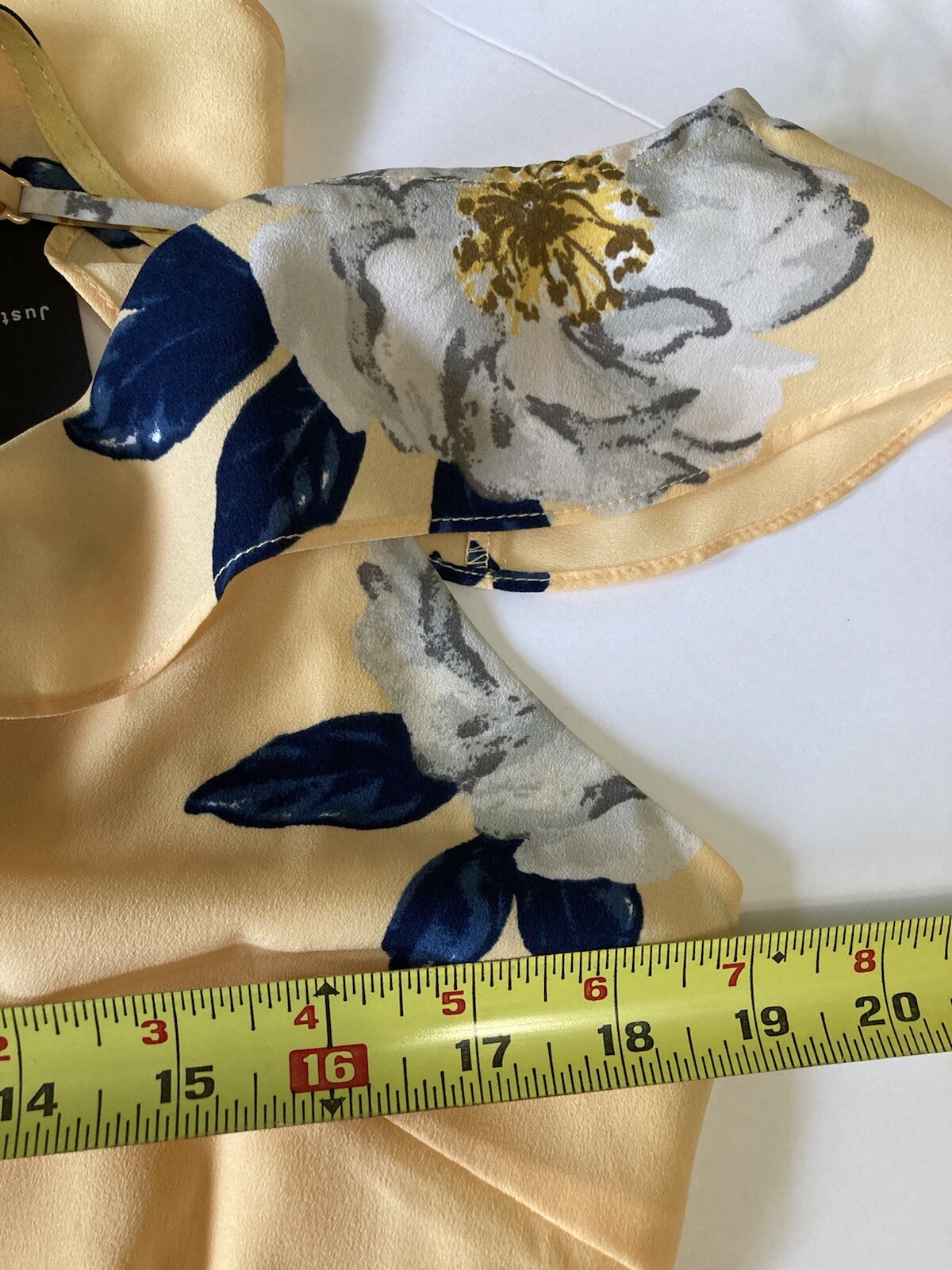 NWT J.O.A. JOA Just One Answer Women’s Dress LARGE Yellow Floral Fit & Flare
