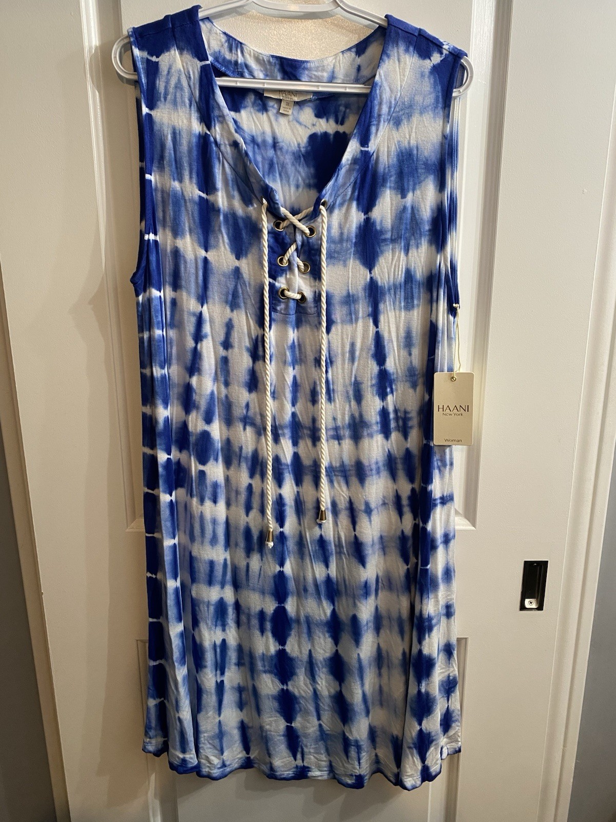 HAANI Women’s Plus 3X Blue/White Tie Dye V-Neck, Knee Dress