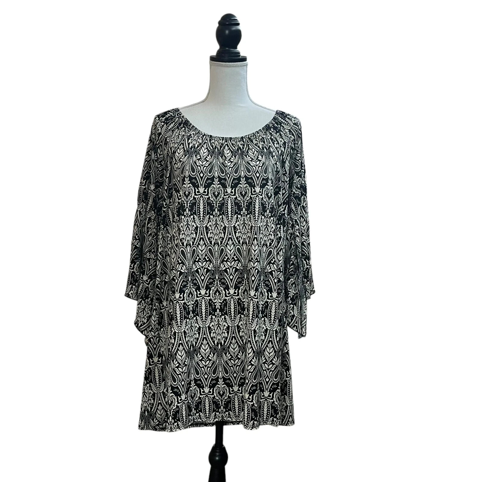 Love Luscious Women’s Small Black, Beige Geometric Shift Dress Long Sleeve
