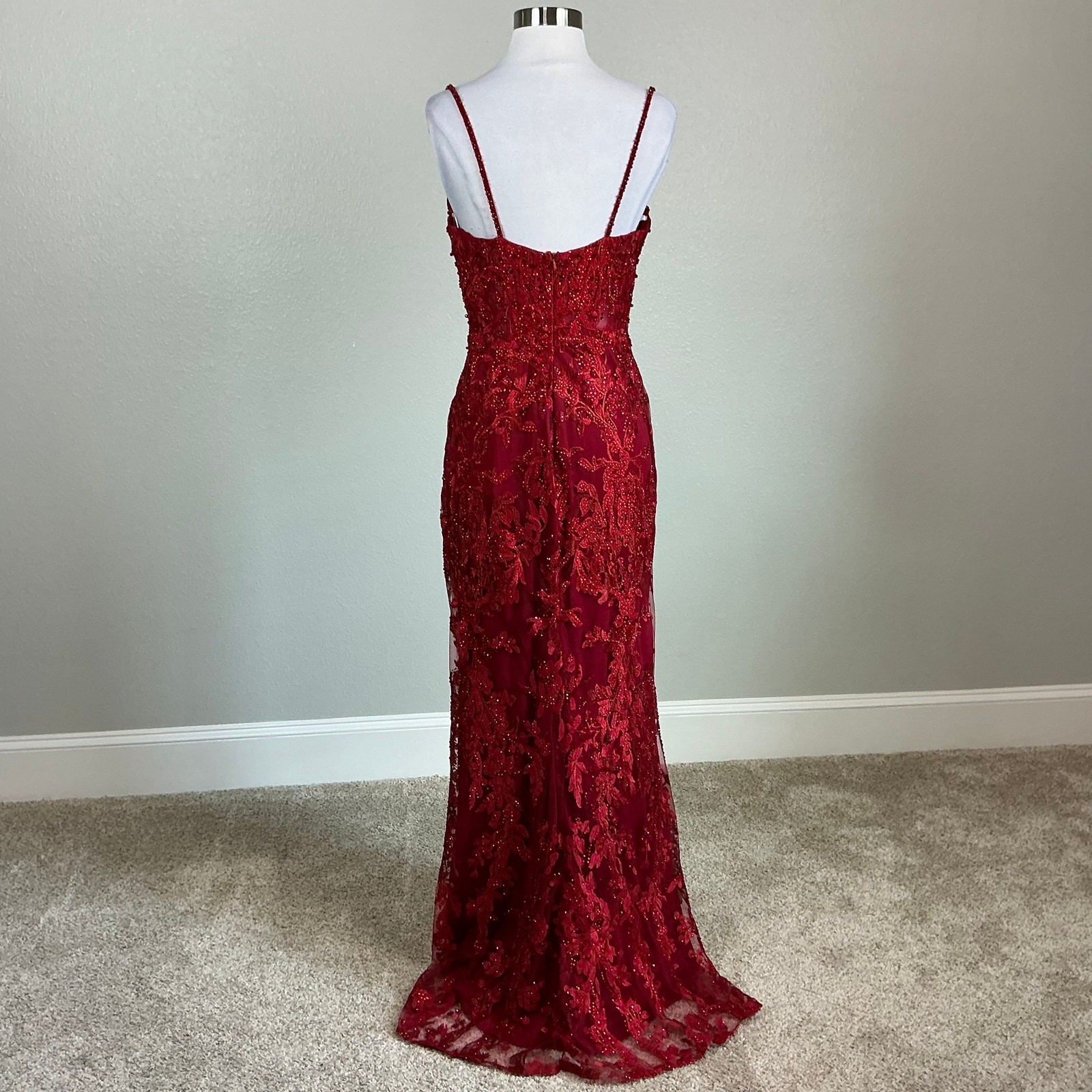 Mac Duggal 20330 Red Evening Gown Beaded Lace Sleeveless Mermaid Dress Size 12