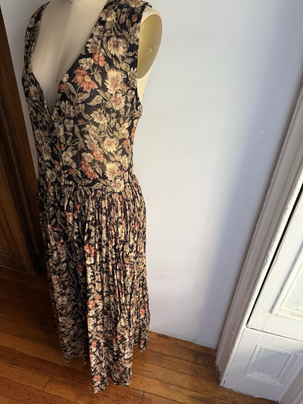 S. Roberts 90s Floral V-Neck Button Front Maxi Dress 100% Cotton Pleated M