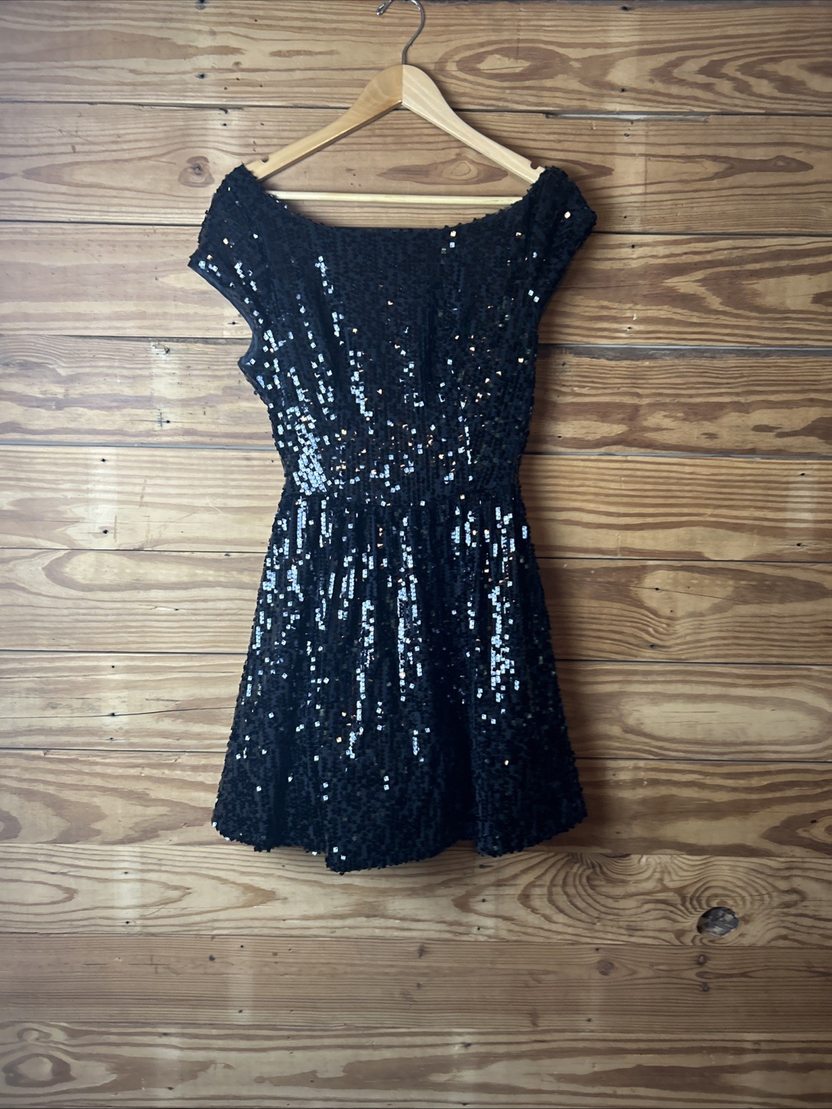 Teen special occasion all black sequin short dress cap sleeves 11/12