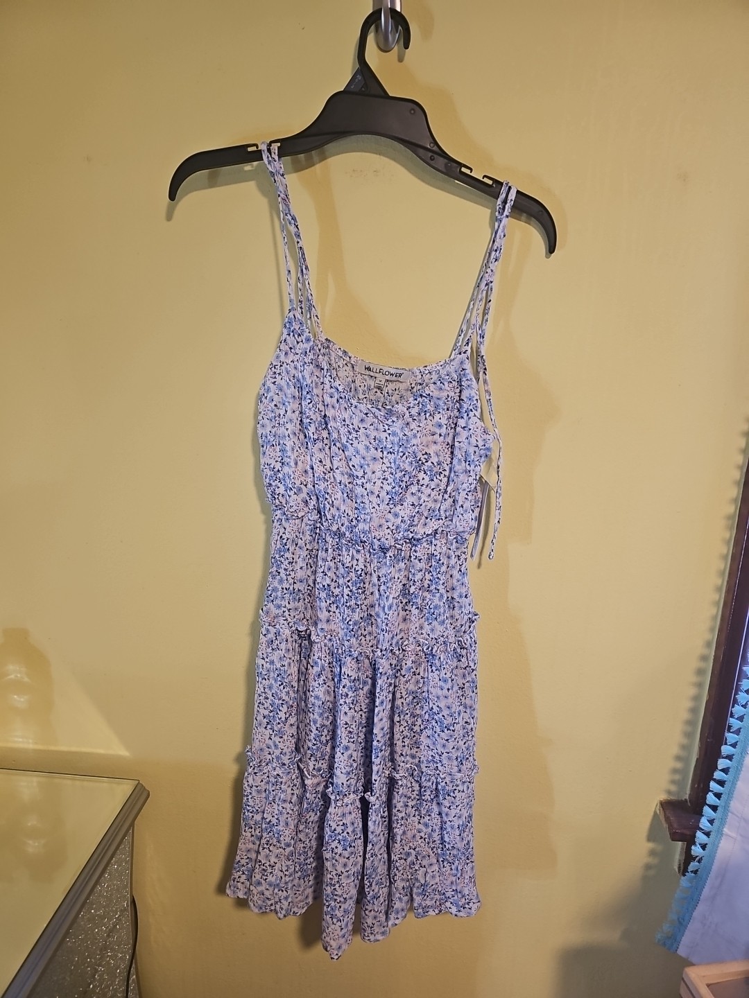 NWT Wildflower Junior Size Medium Floral Print Baby Doll Dress Spaghetti Straps
