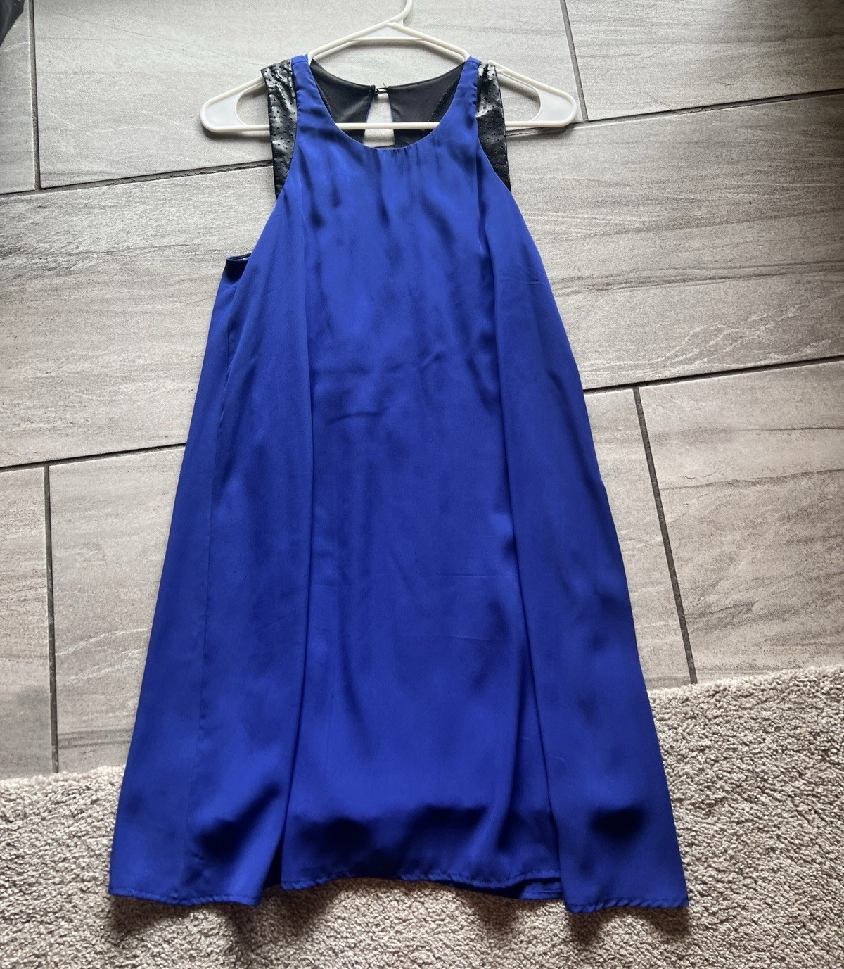 Mika & Gala Blue Shift Knee Dress Sleeveless Scoop Neck Lace Keyhole Back Sz S