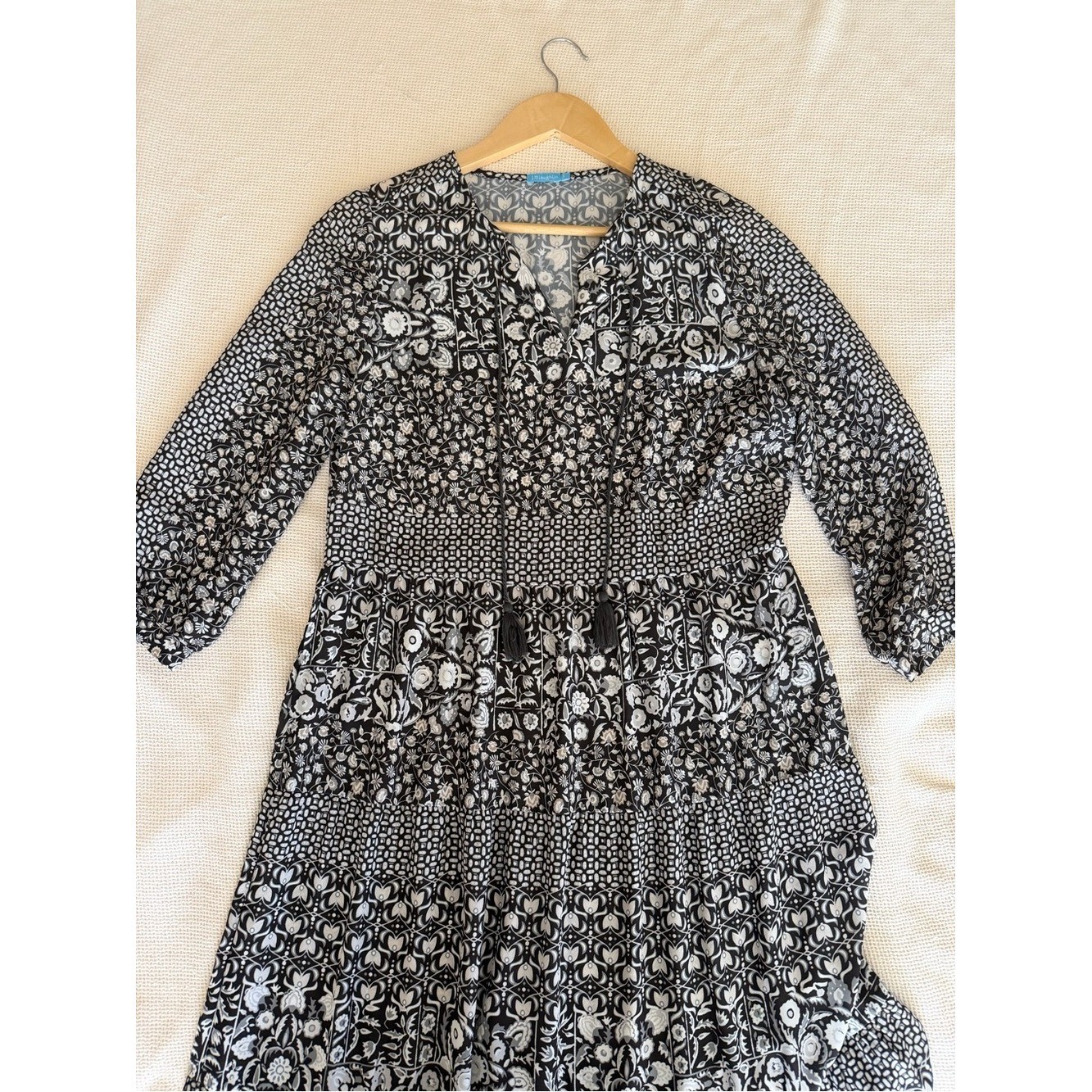 J.McLaughlin Black & Ivory Patterned V-Neck Midi Dress
