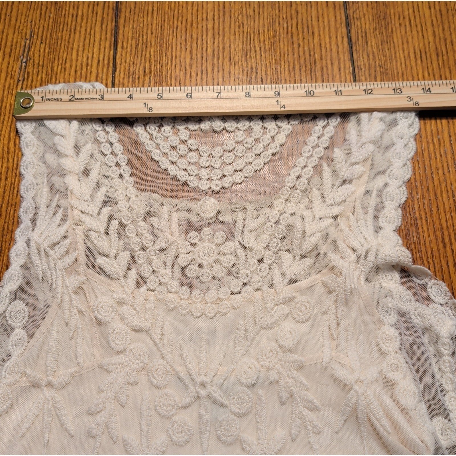 Express Ivory Lace Overlay Sleeveless Embroidered Scalloped Hem Dress Small Boho