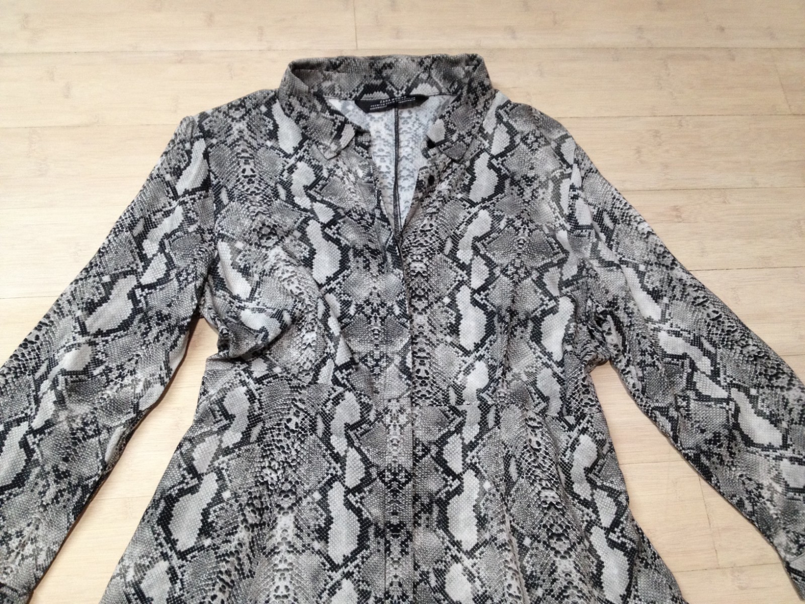 Zara Womens 100% Viscose Button Front Shirt Dress Snakeskin Sz M
