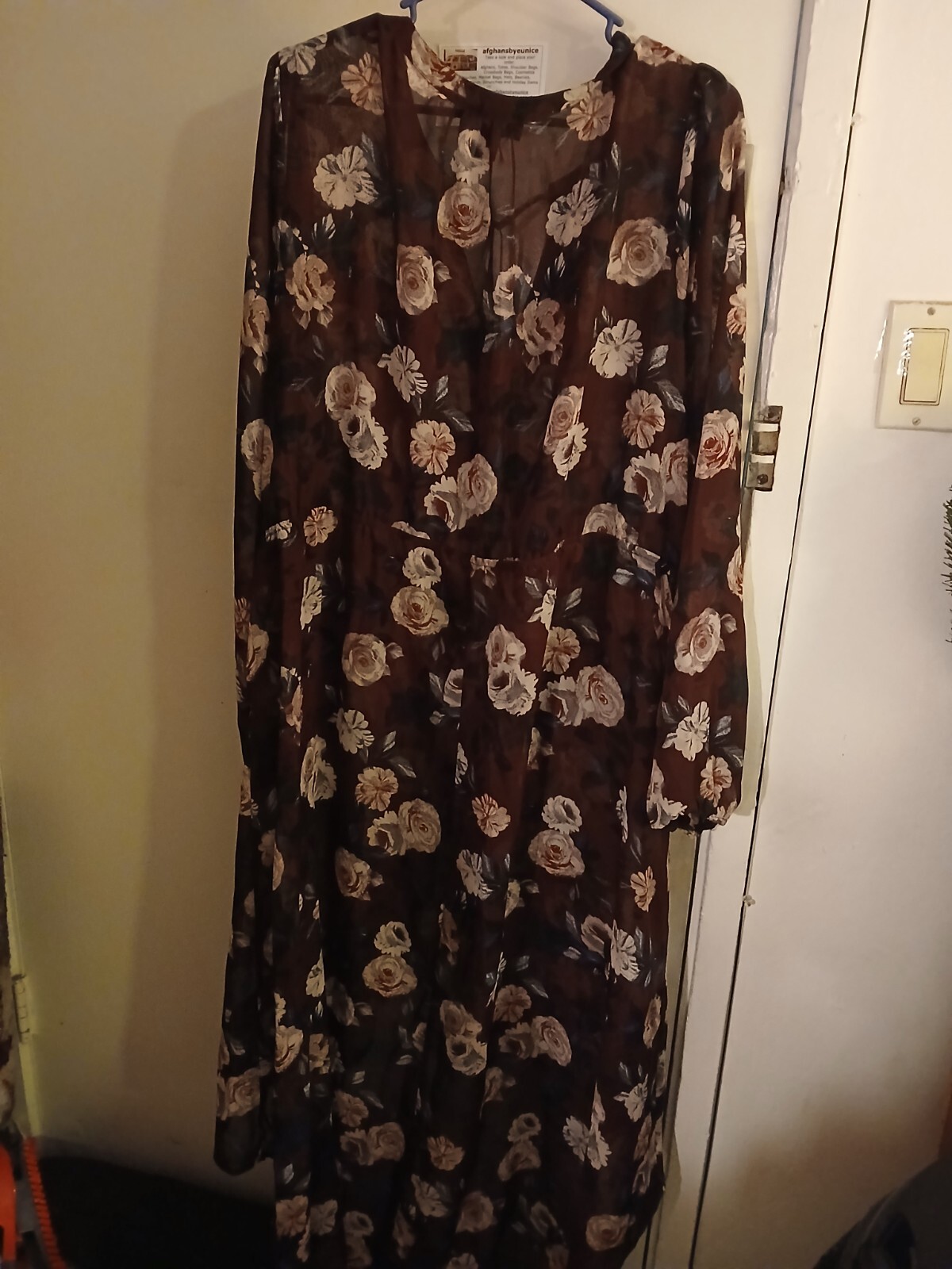 Forever 21, Sheer Flowered Dress, size 3x, long sleeves, maxi length back